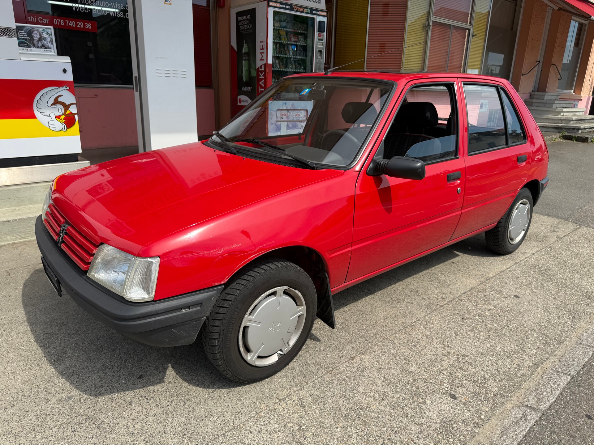 PEUGEOT 205 1.1 Look-showroom-element-2