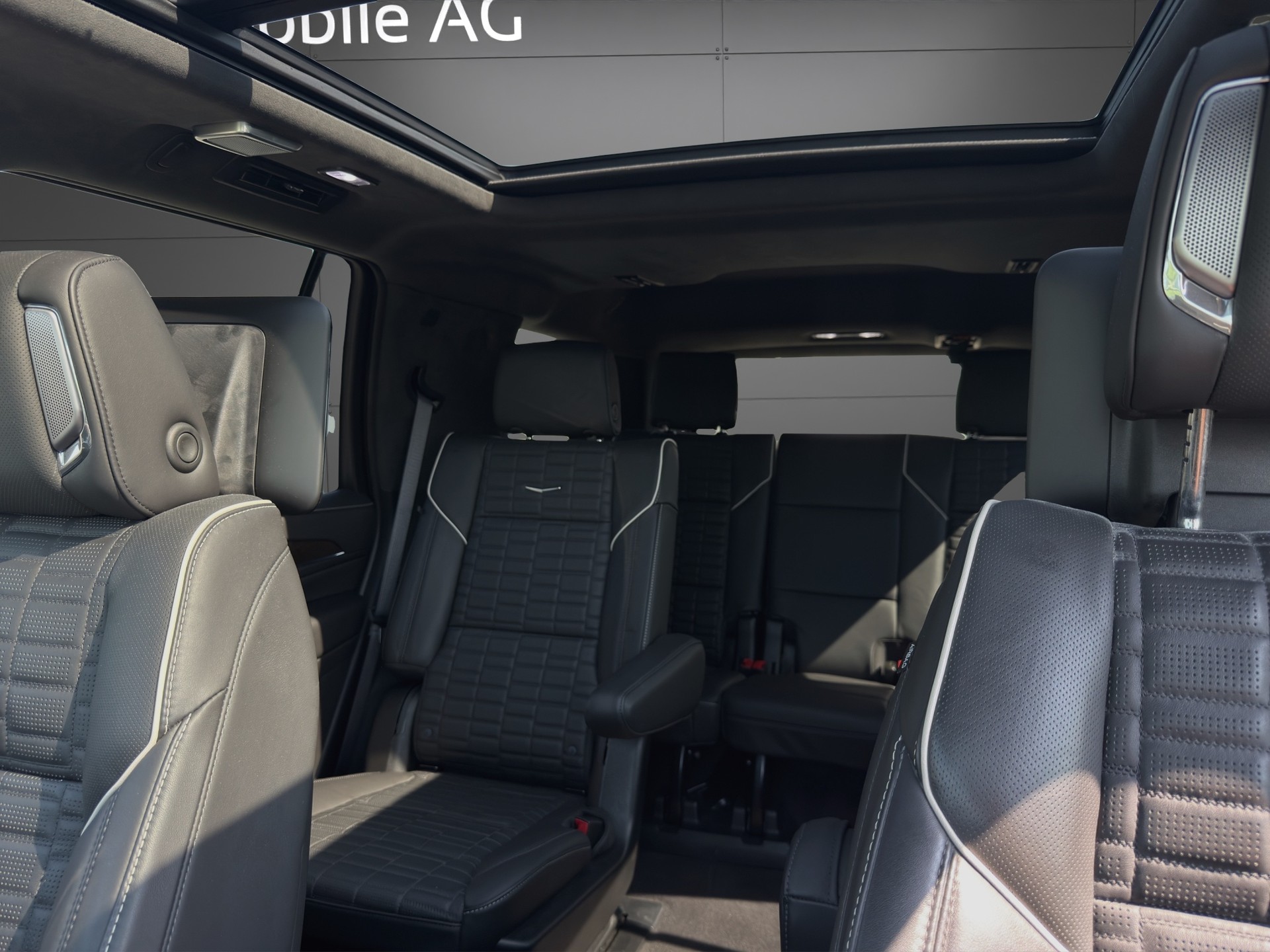 CADILLAC 6.2 V8 Platinum Automatic-image-18