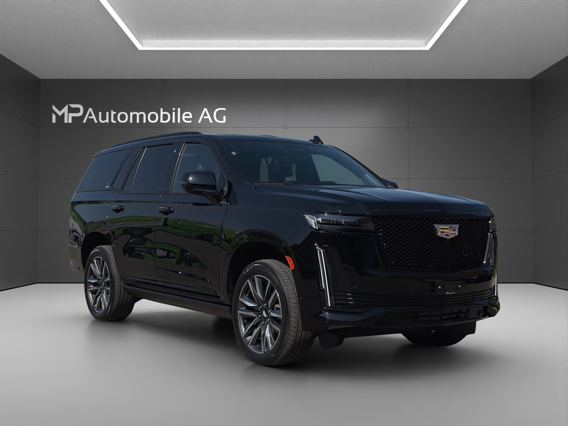 CADILLAC 6.2 V8 Platinum Automatic-showroom-element-1