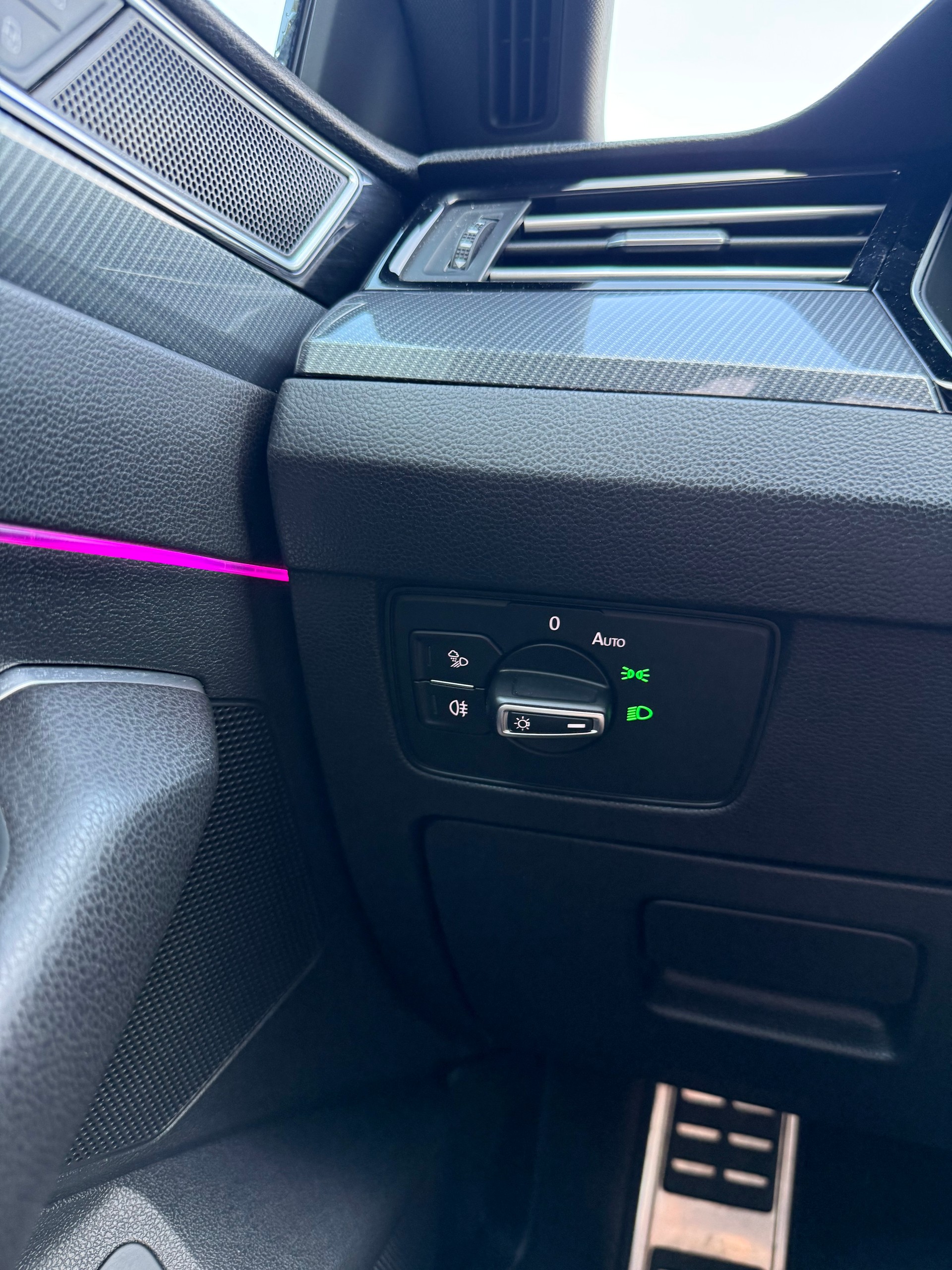 VW Arteon 2.0 TDI BMT R-Line DSG-image-17