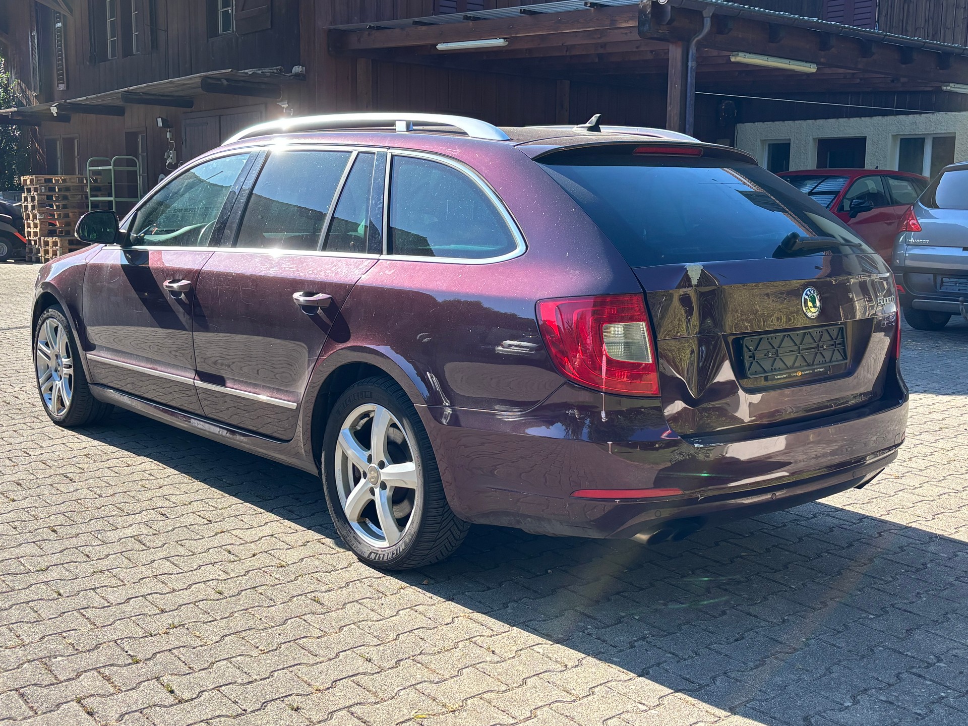 SKODA Superb Combi 3.6 FSI Elegance 4x4 DSG-image-4
