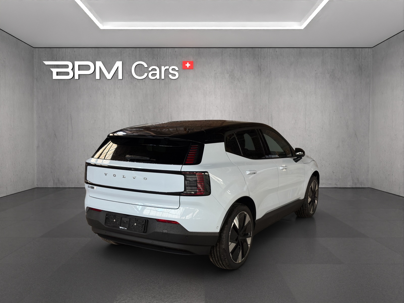VOLVO EX30 E60 69kWh Twin Ultra-showroom-element-3