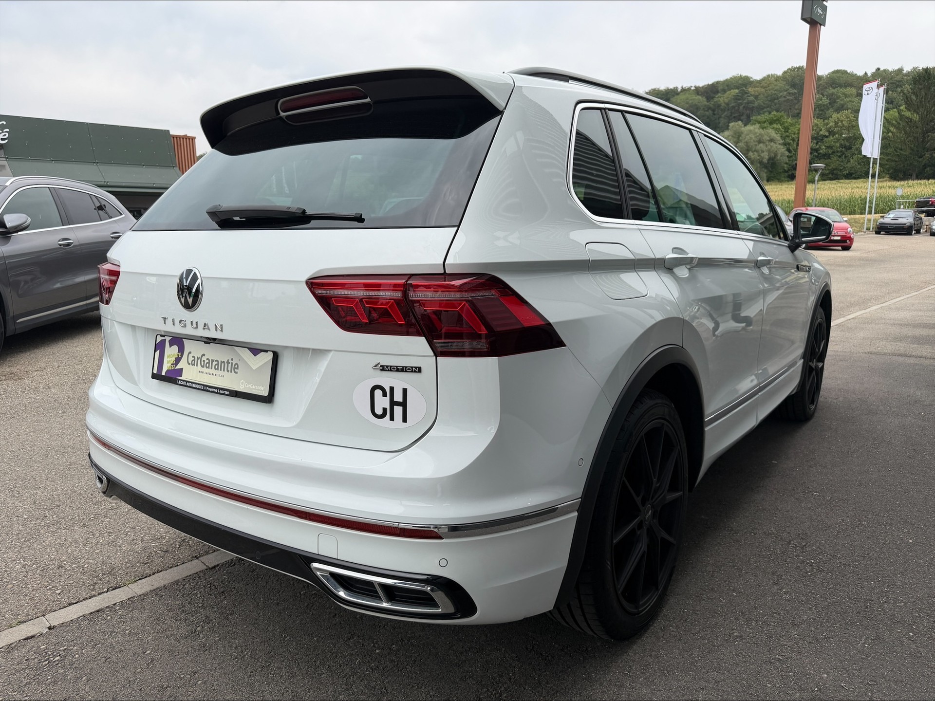 VW Tiguan 2.0 TDI SCR Selection 4Motion DSG-image-11