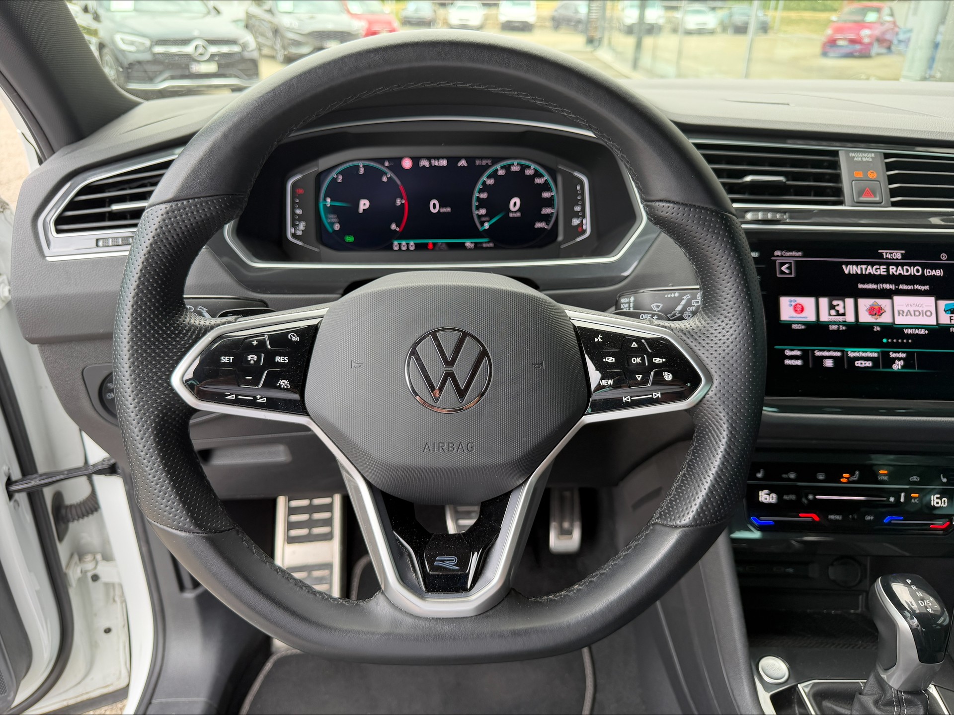 VW Tiguan 2.0 TDI SCR Selection 4Motion DSG-image-6
