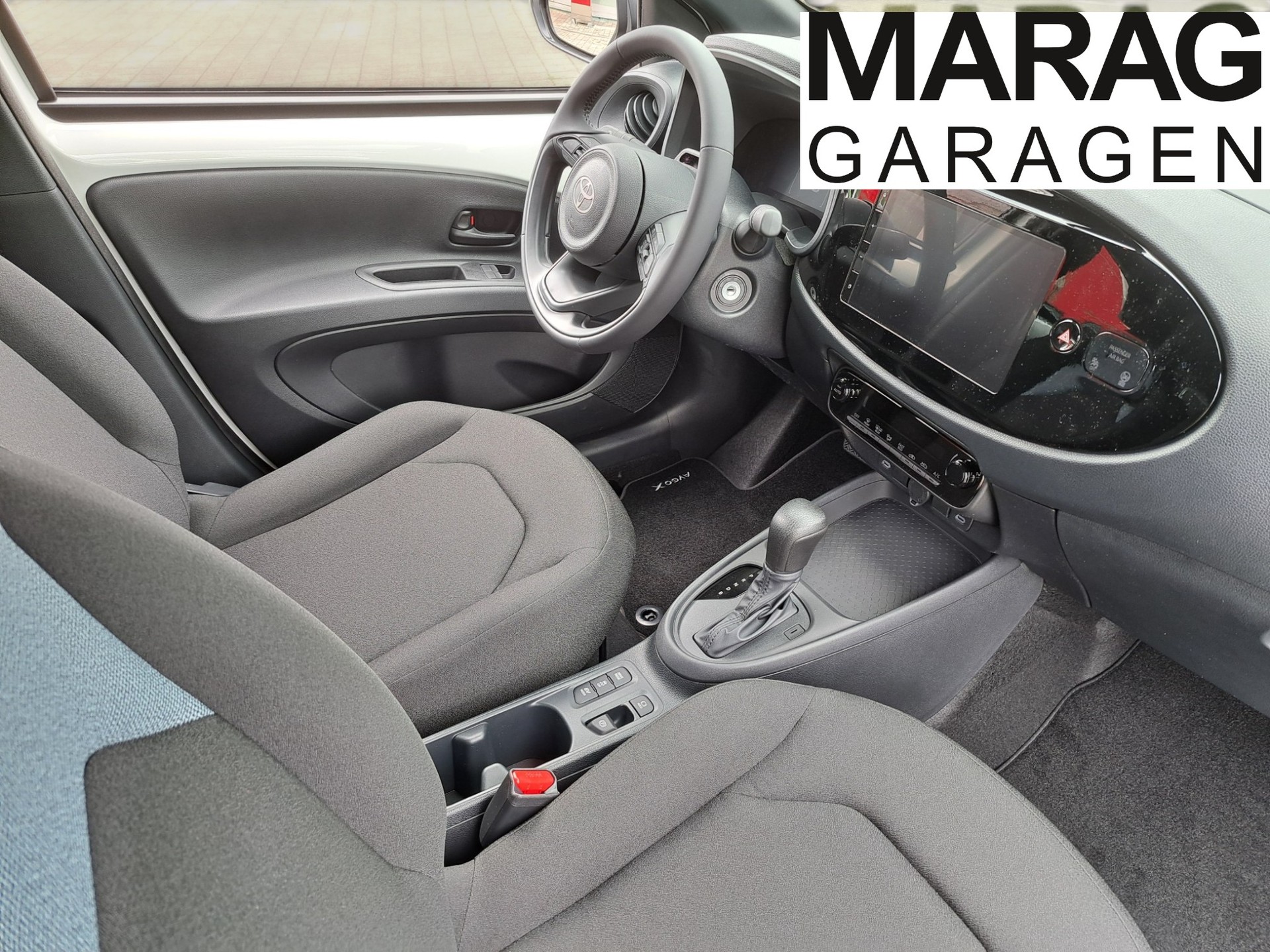TOYOTA Aygo X 1.5 Comfort e-CVT-image-4