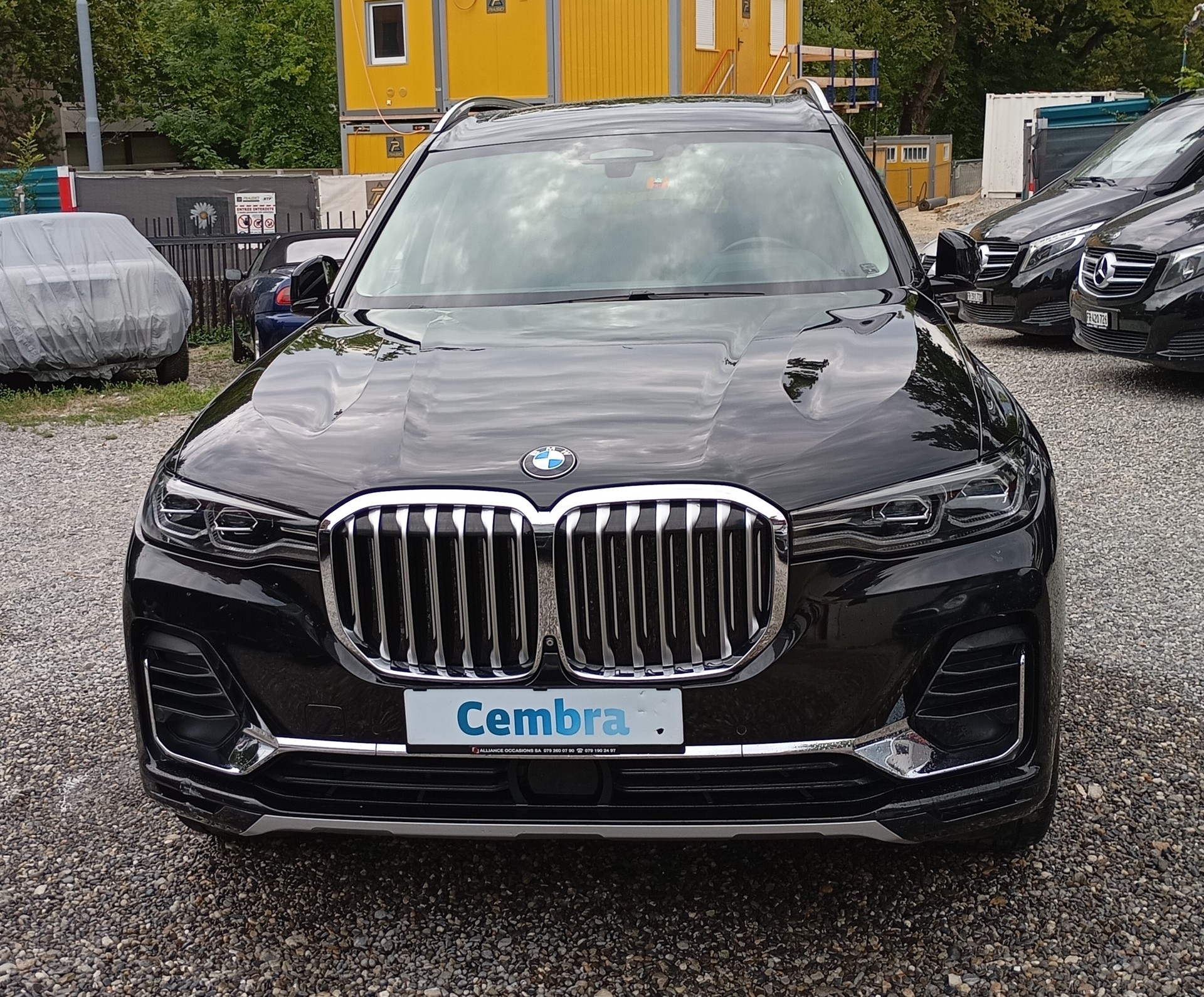 BMW X7 XDRIVE40I-showroom-element-1