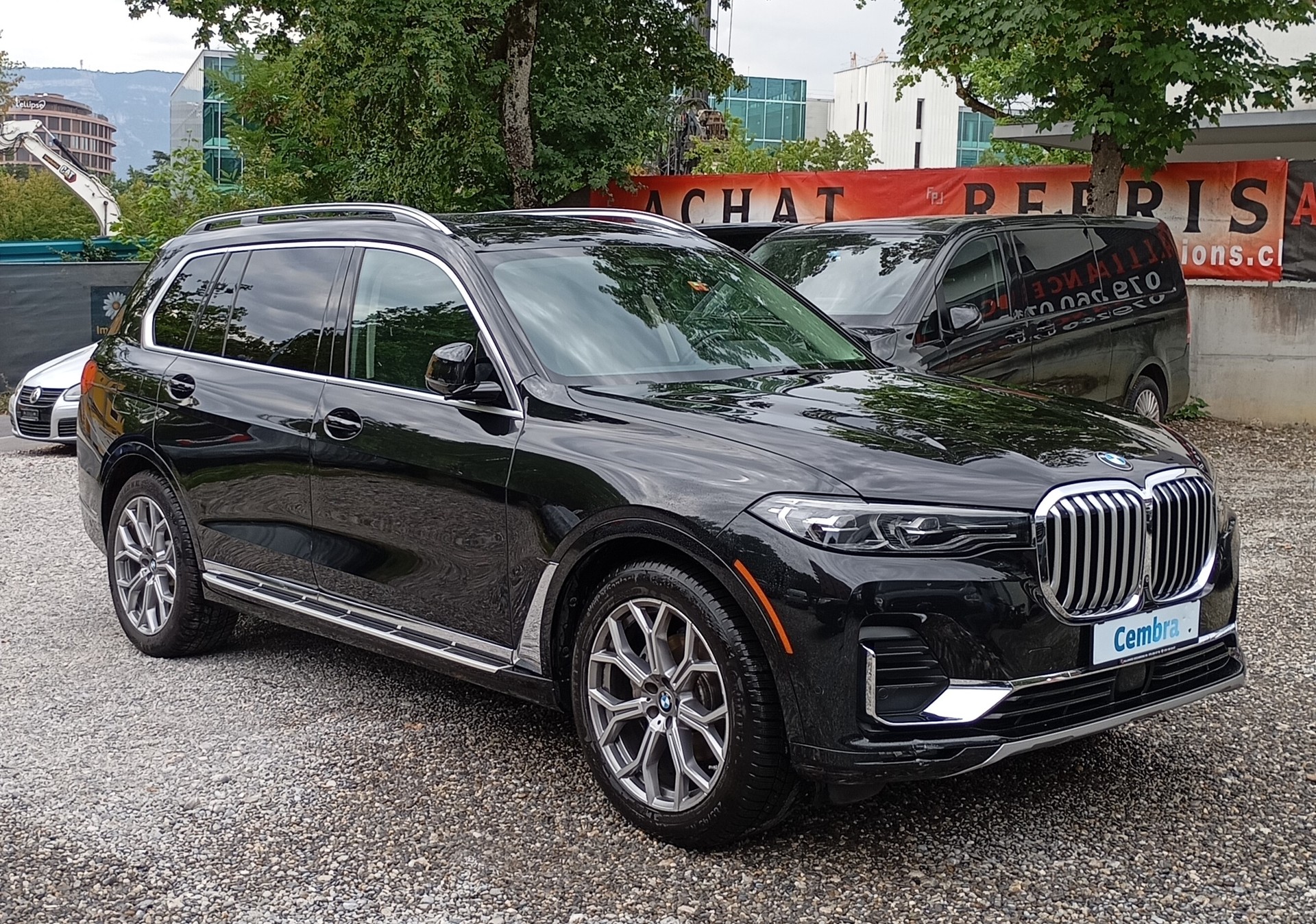BMW X7 XDRIVE40I-showroom-element-3