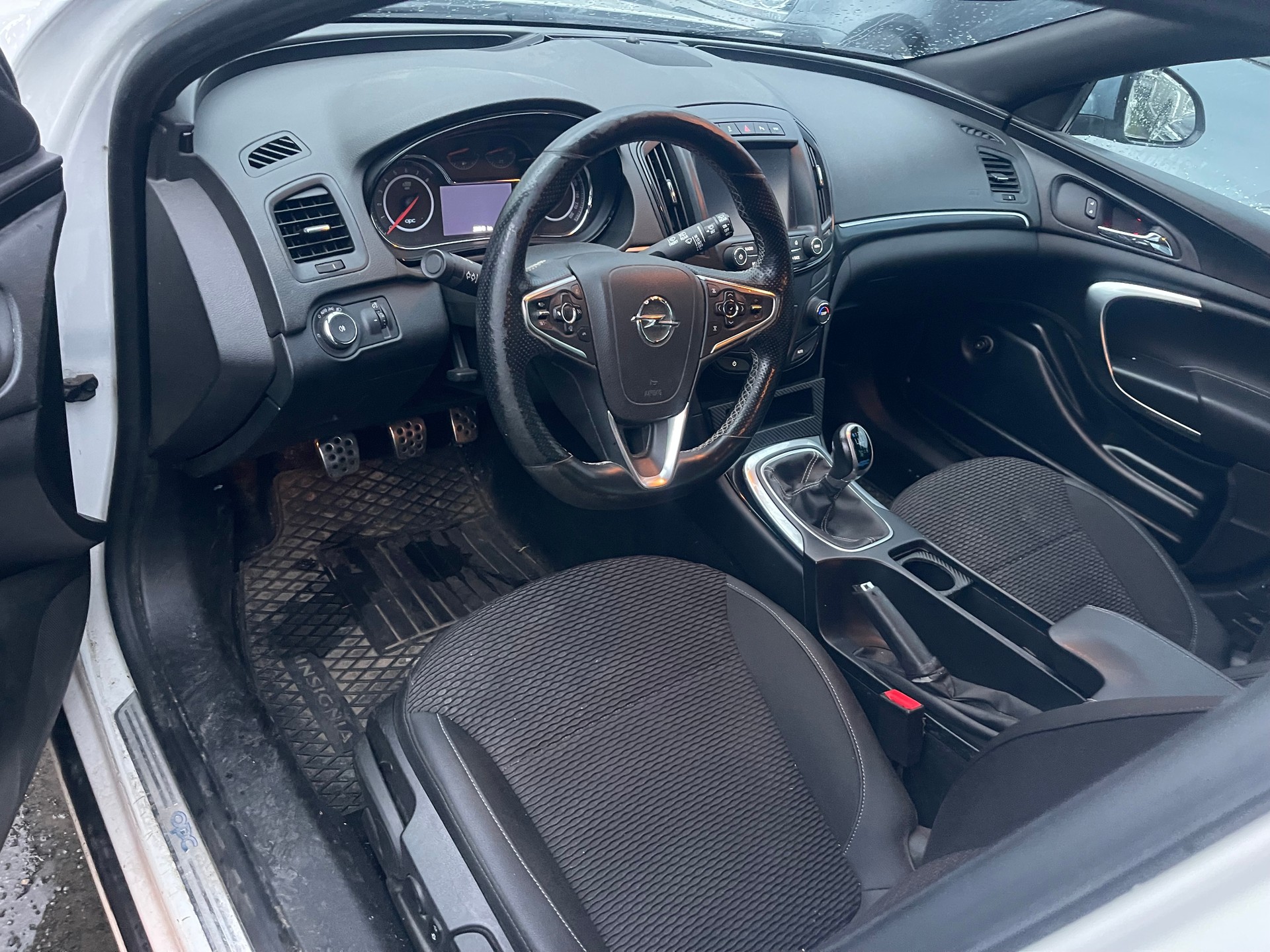 OPEL Insignia Sports Tourer 2.8 Turbo OPC 4WD-image-9