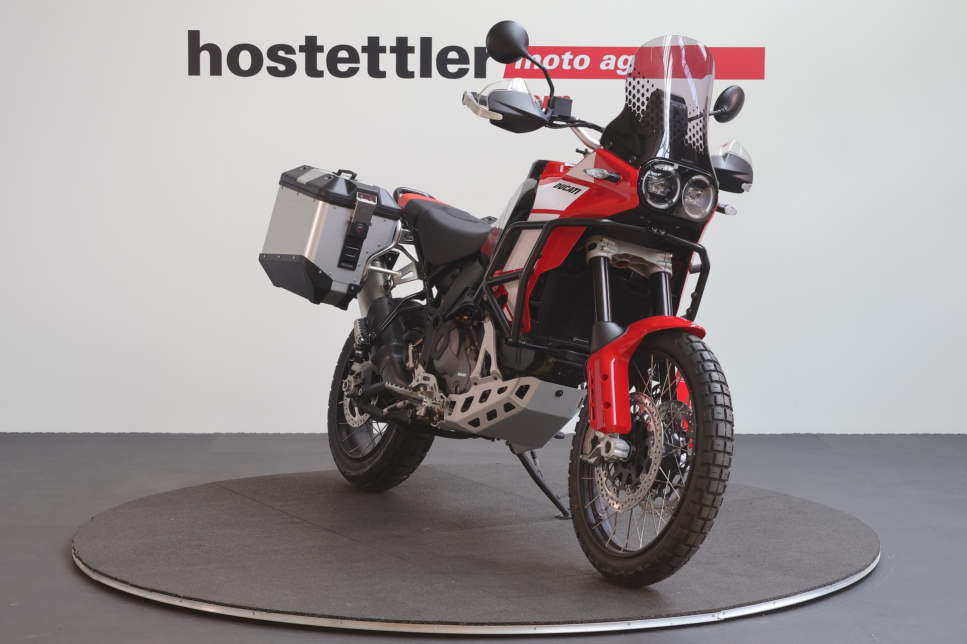 DUCATI Desert X Discovery