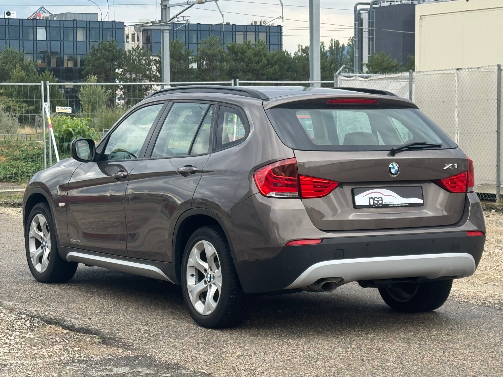 BMW X1 xDrive 18d-image-5