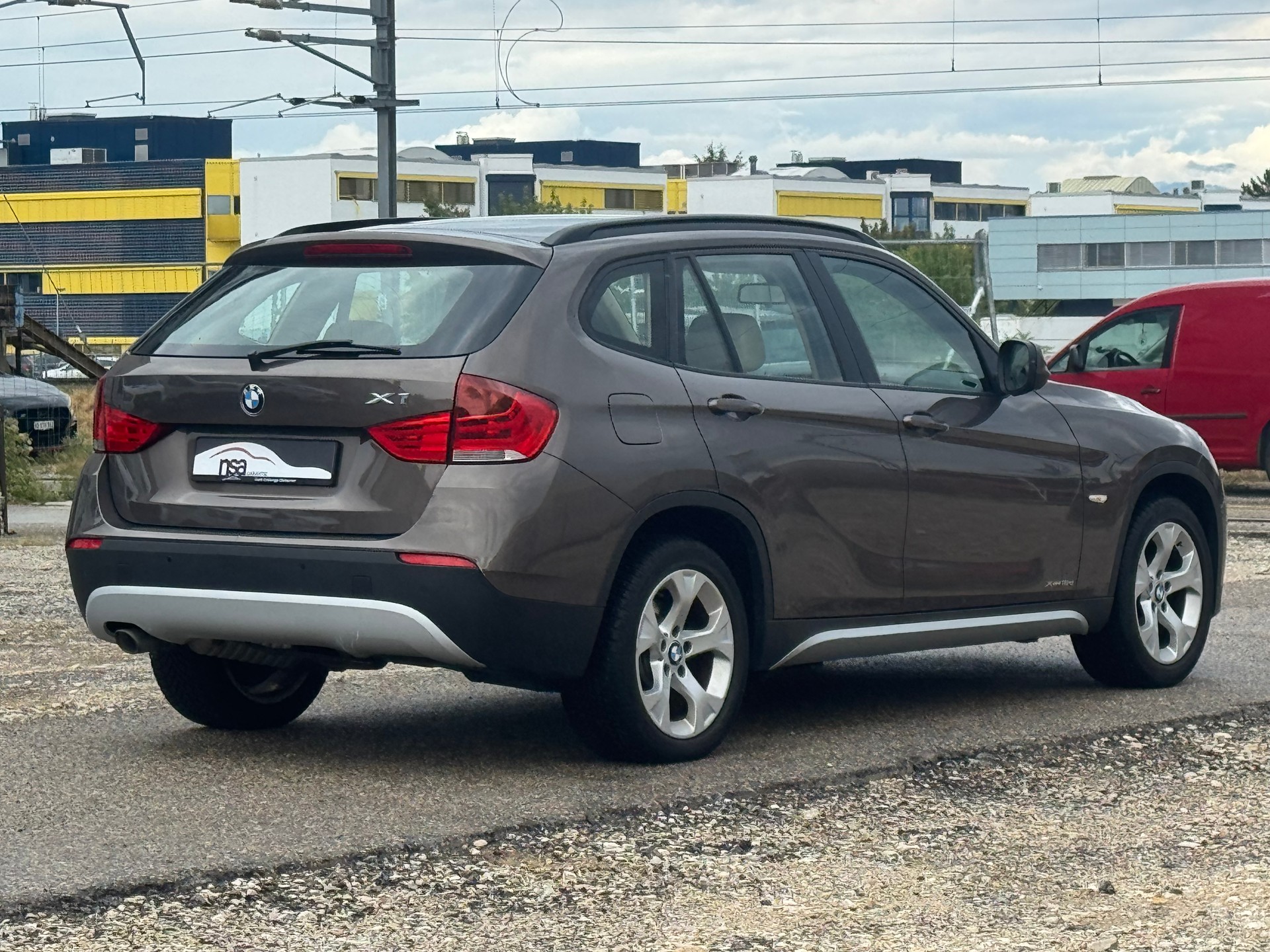 BMW X1 xDrive 18d-image-3