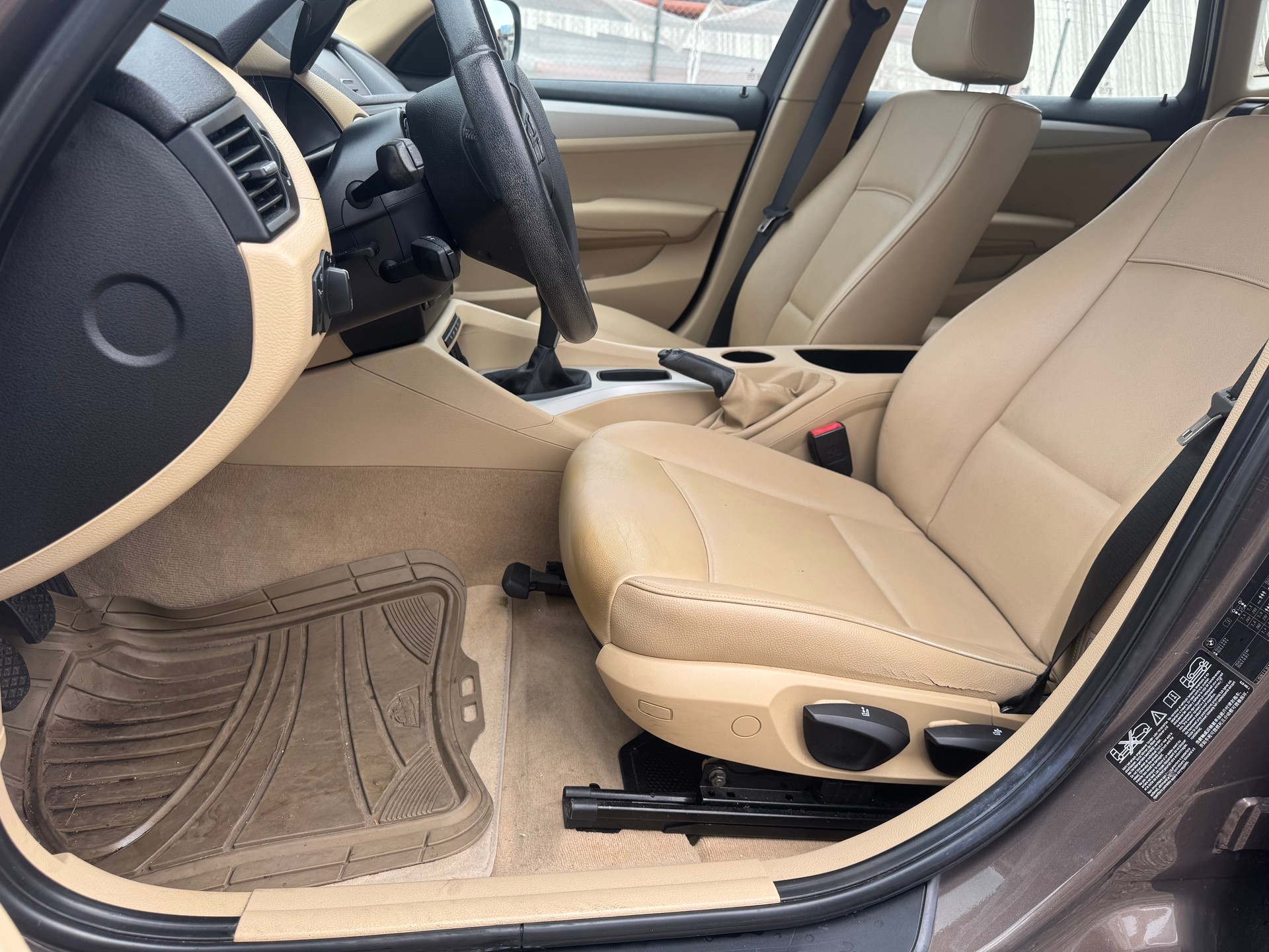 BMW X1 xDrive 18d-image-8