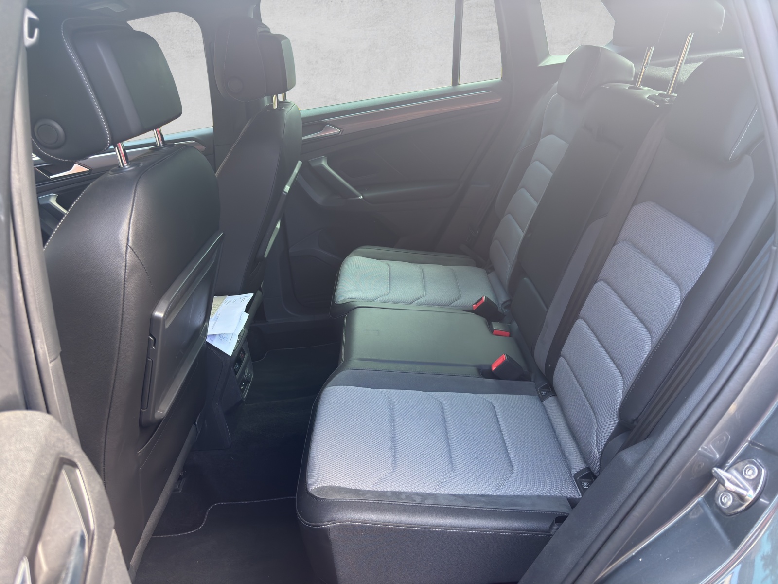 VW Tiguan 2.0 TDI SCR Highline 4Motion DSG-image-9