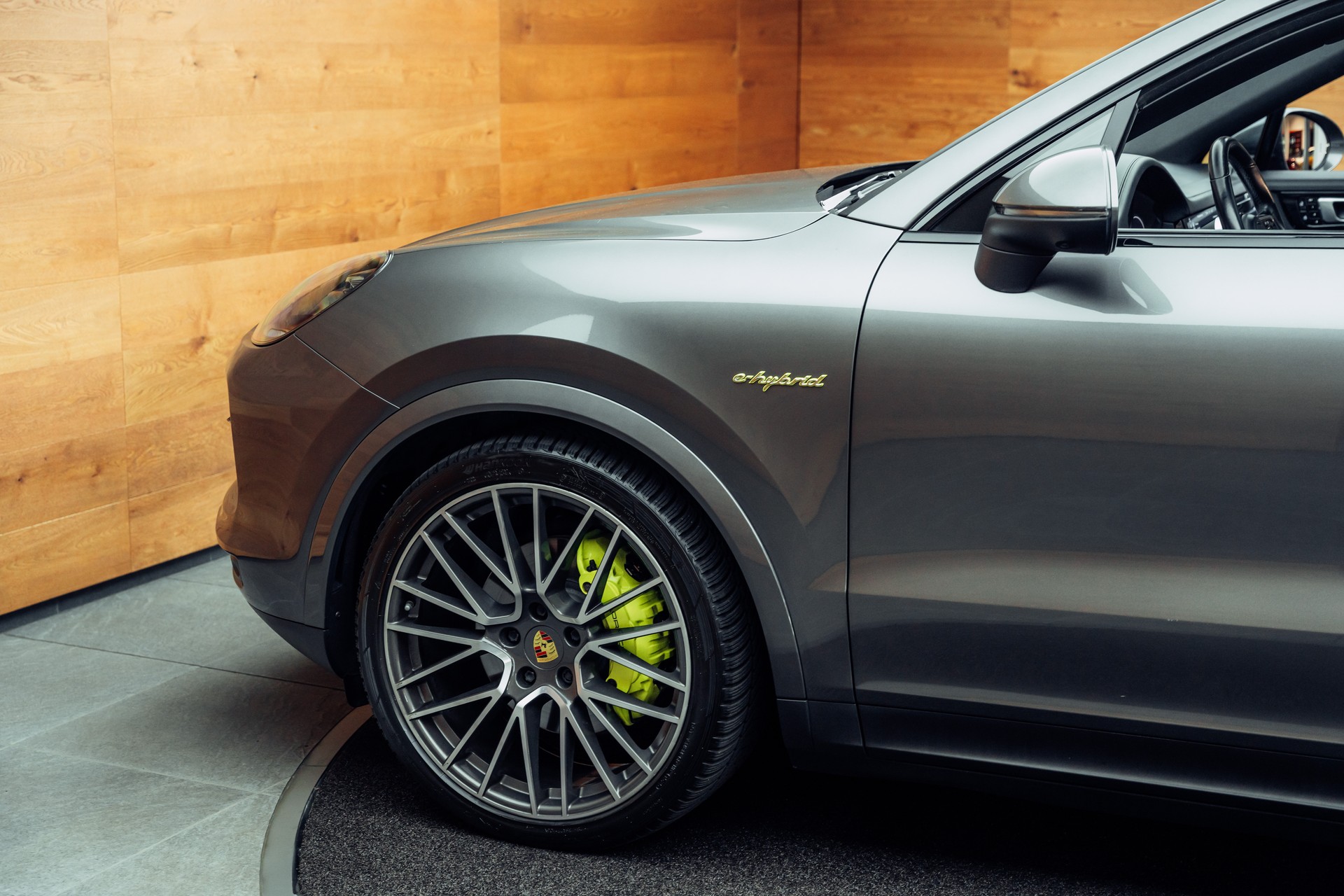 PORSCHE Cayenne Coupé E-Hybrid-image-16