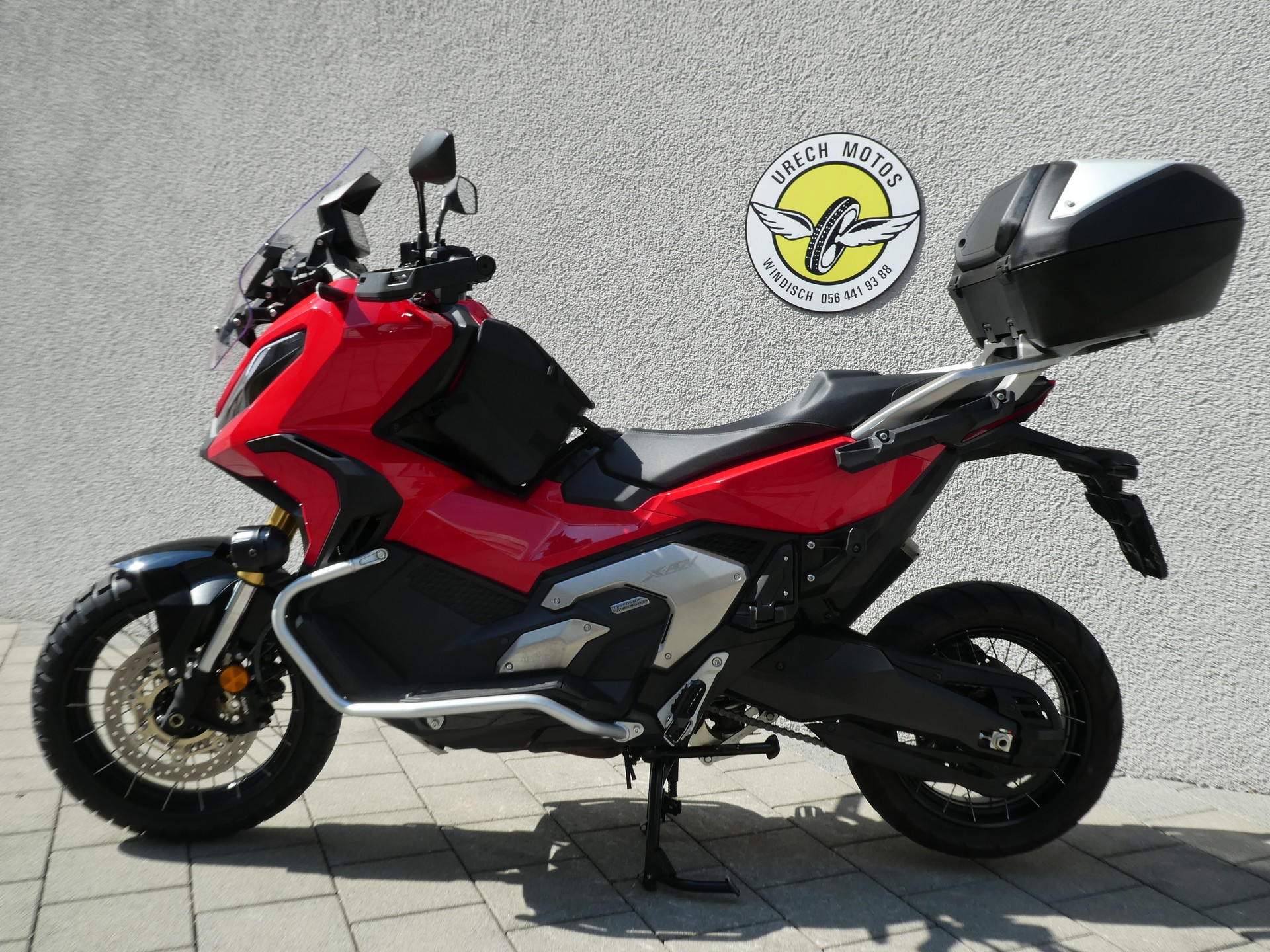 HONDA X-ADV 750-image-9