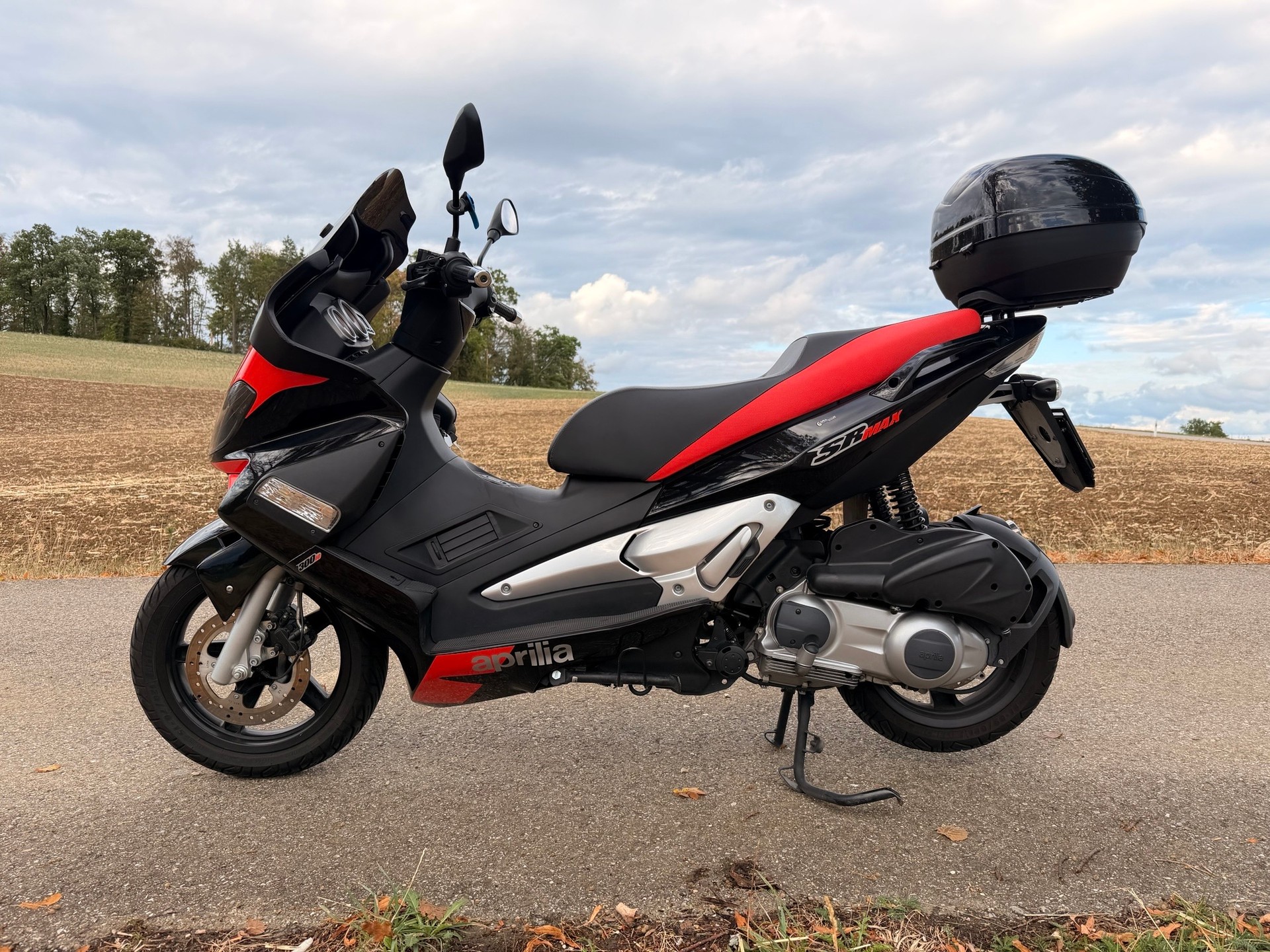APRILIA SR Max 300 i.e-image-6