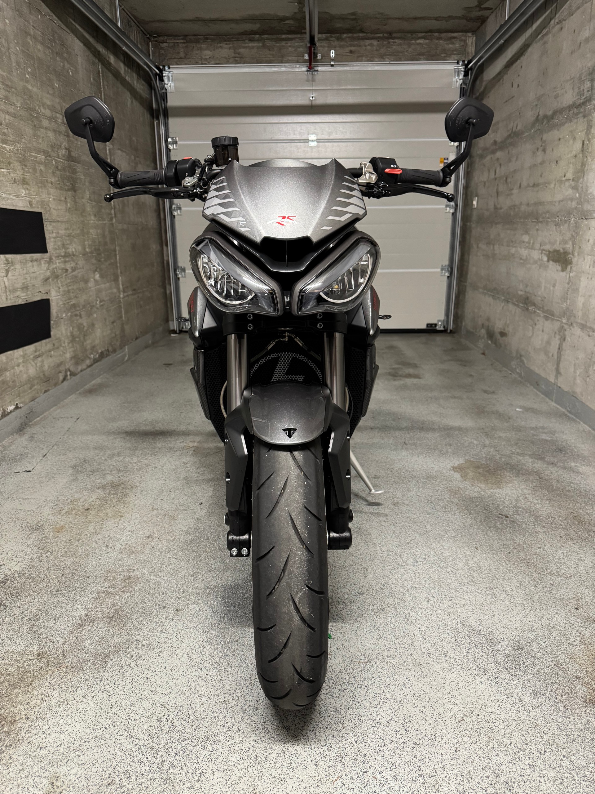TRIUMPH Street Triple RS 765 ABS-image-1