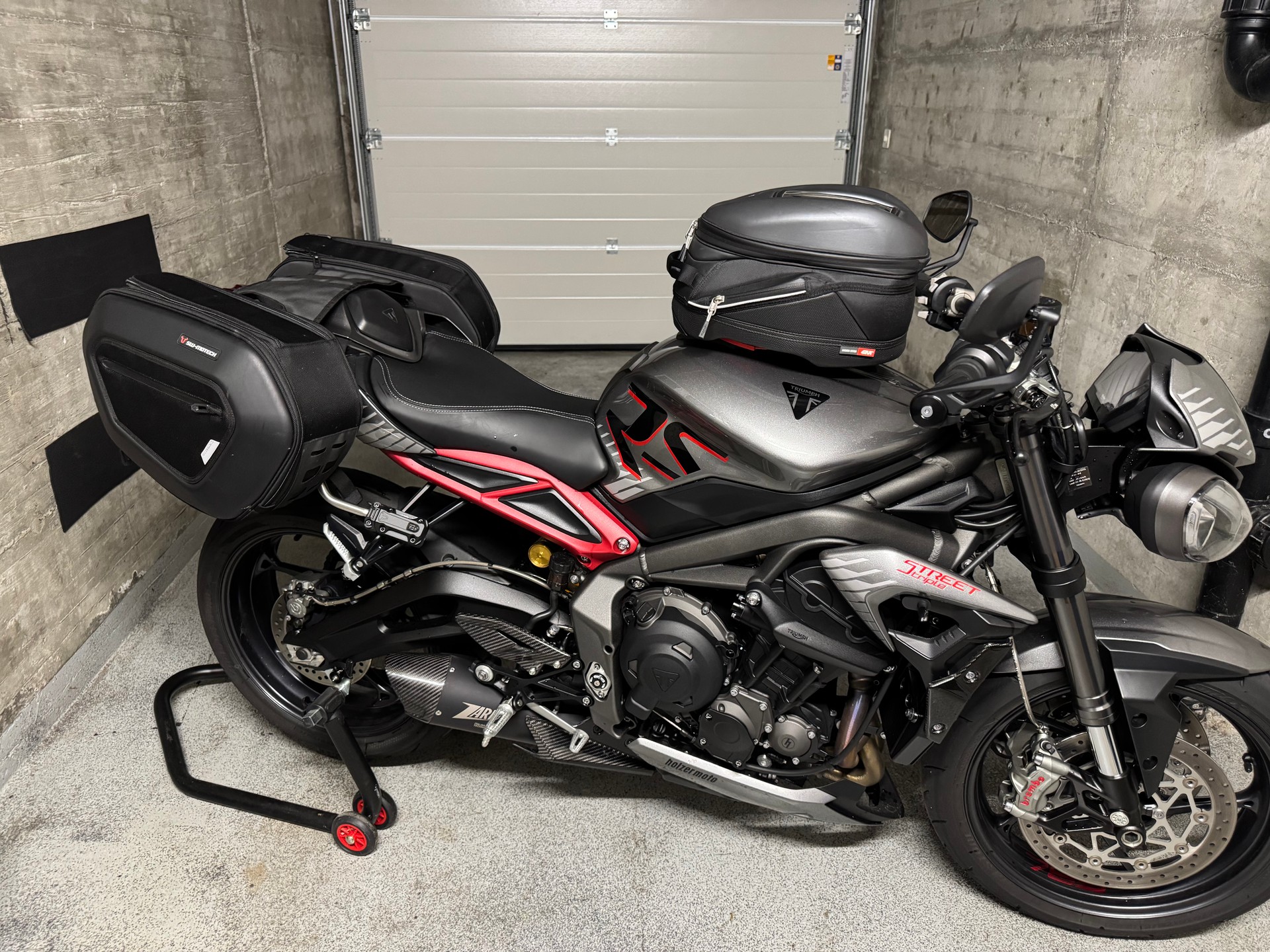 TRIUMPH Street Triple RS 765 ABS-image-0