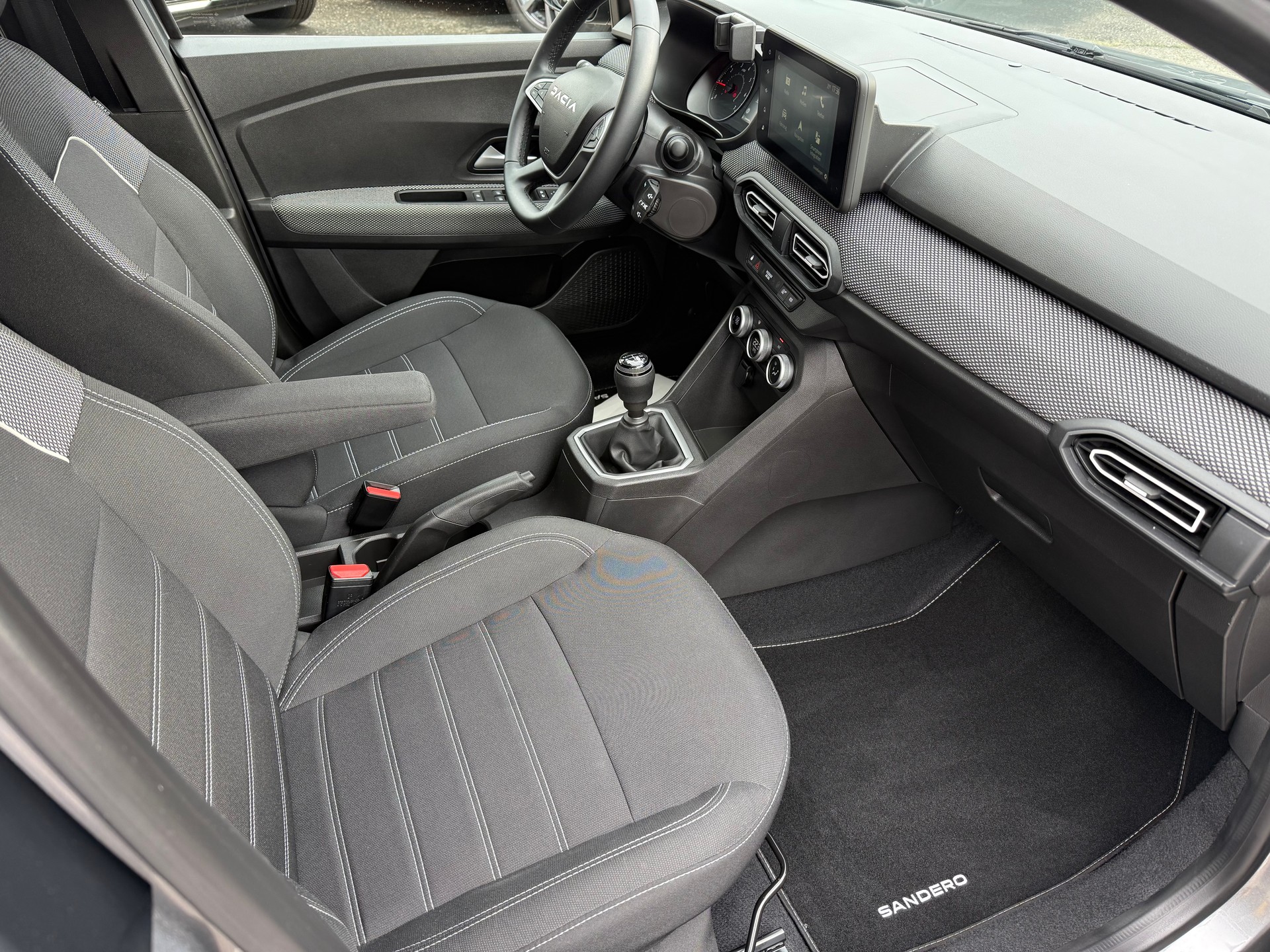 DACIA Sandero TCe 90 Journey-image-9