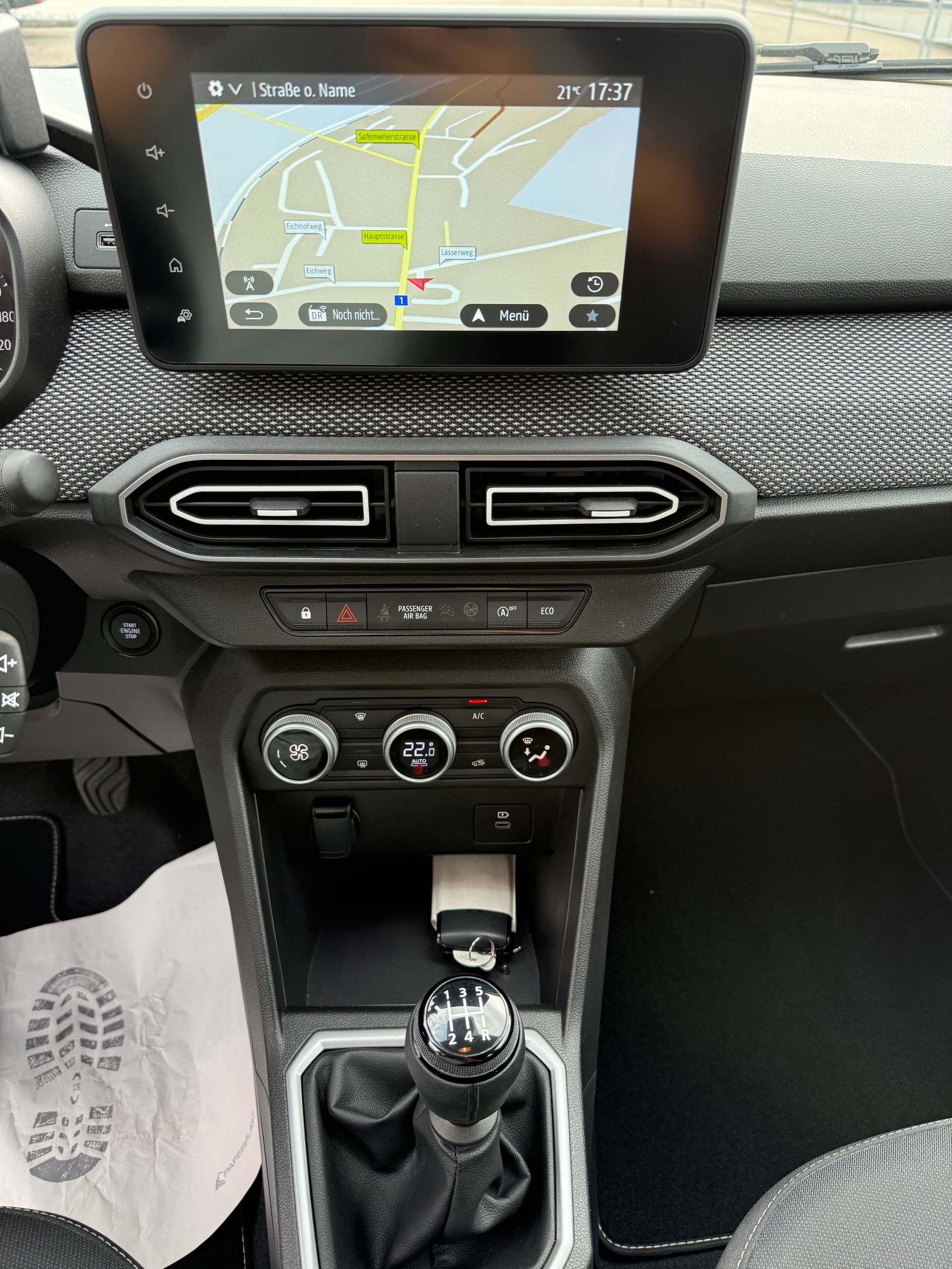 DACIA Sandero TCe 90 Journey-image-13