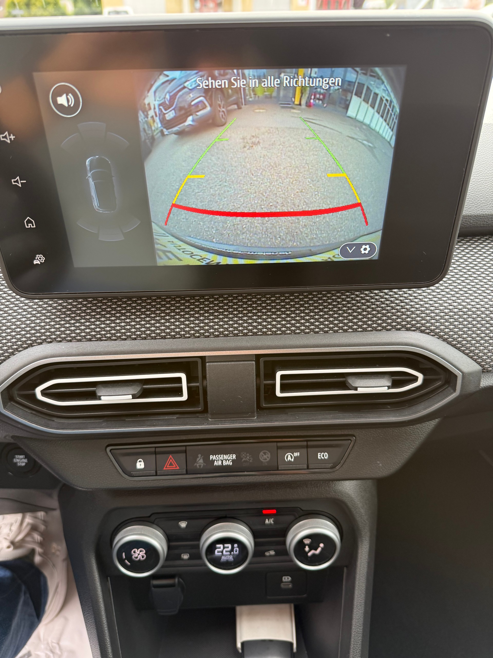 DACIA Sandero TCe 90 Journey-image-14