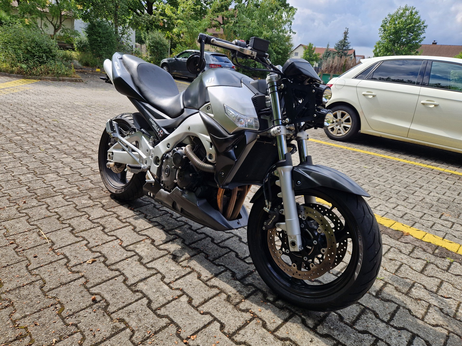 SUZUKI GSR 600 ABS K7-image-4