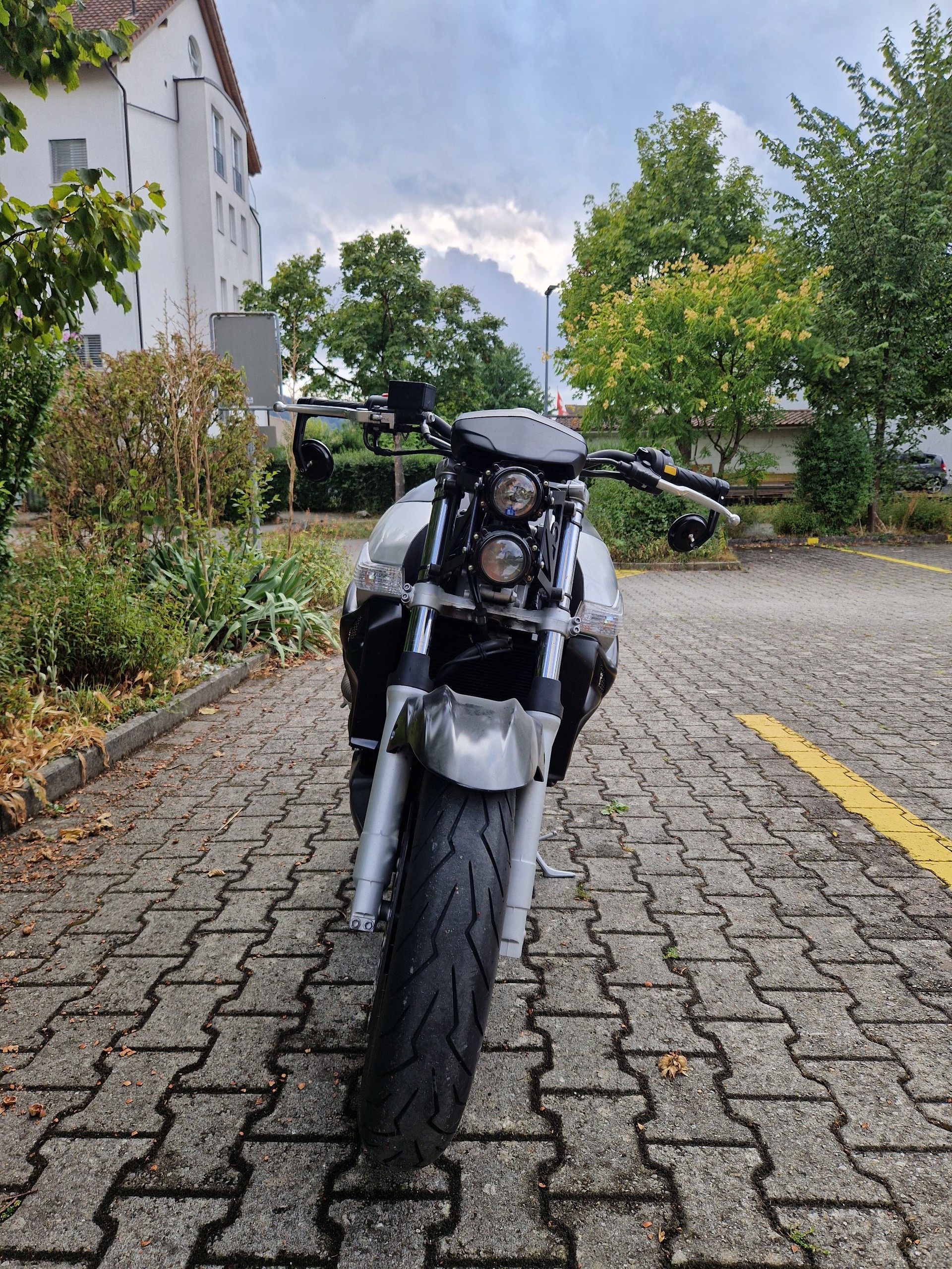 SUZUKI GSR 600 ABS K7-image-5