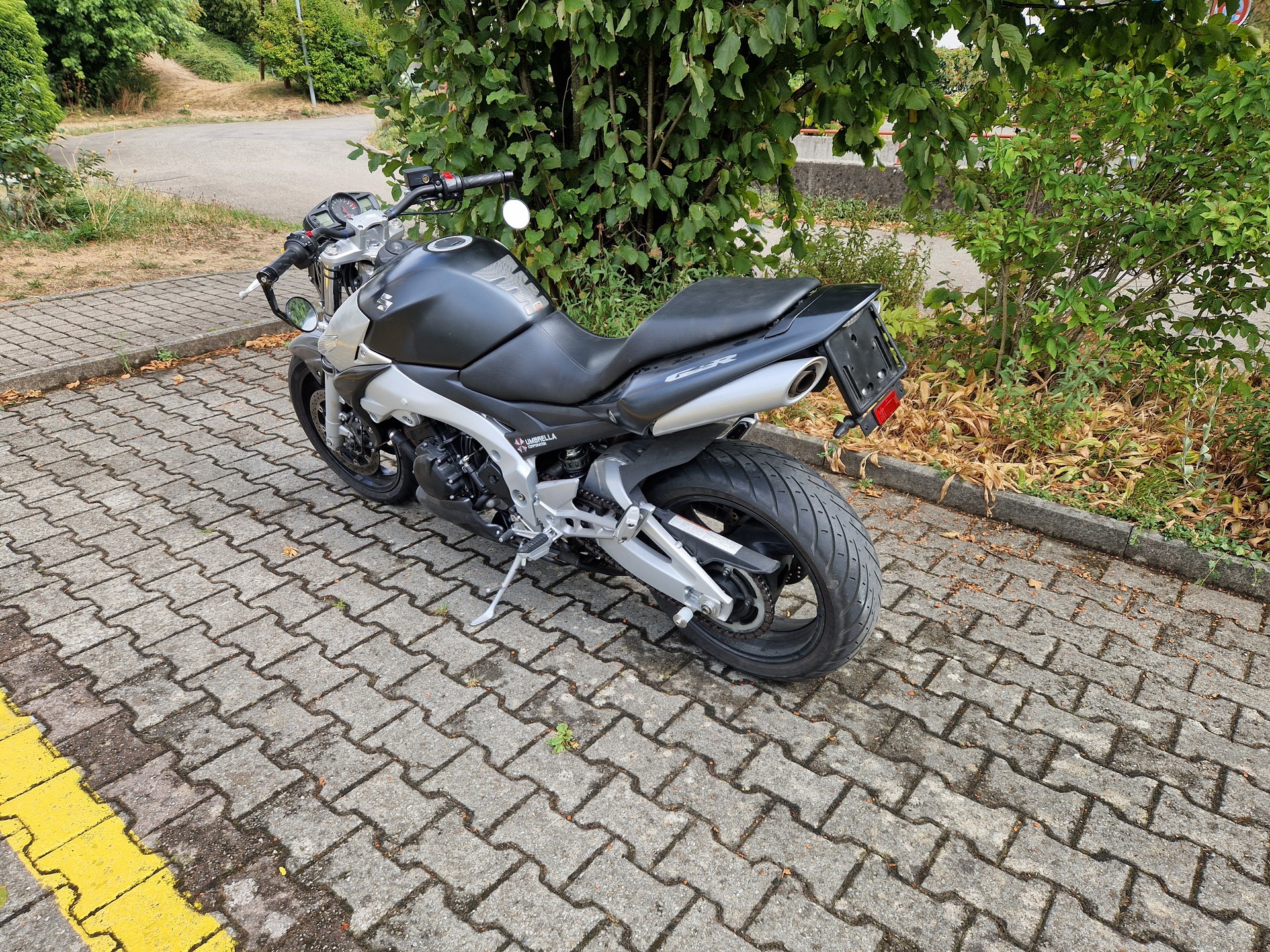 SUZUKI GSR 600 ABS K7-image-1
