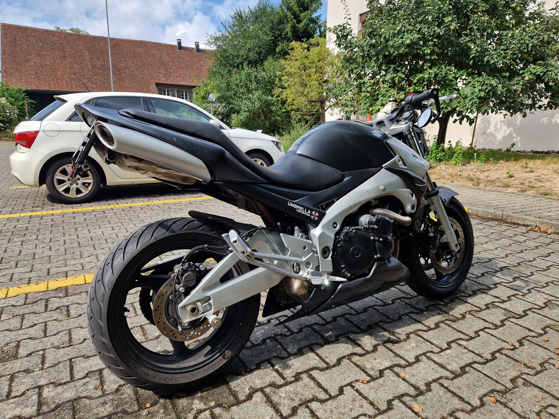 SUZUKI GSR 600 ABS K7-image-3