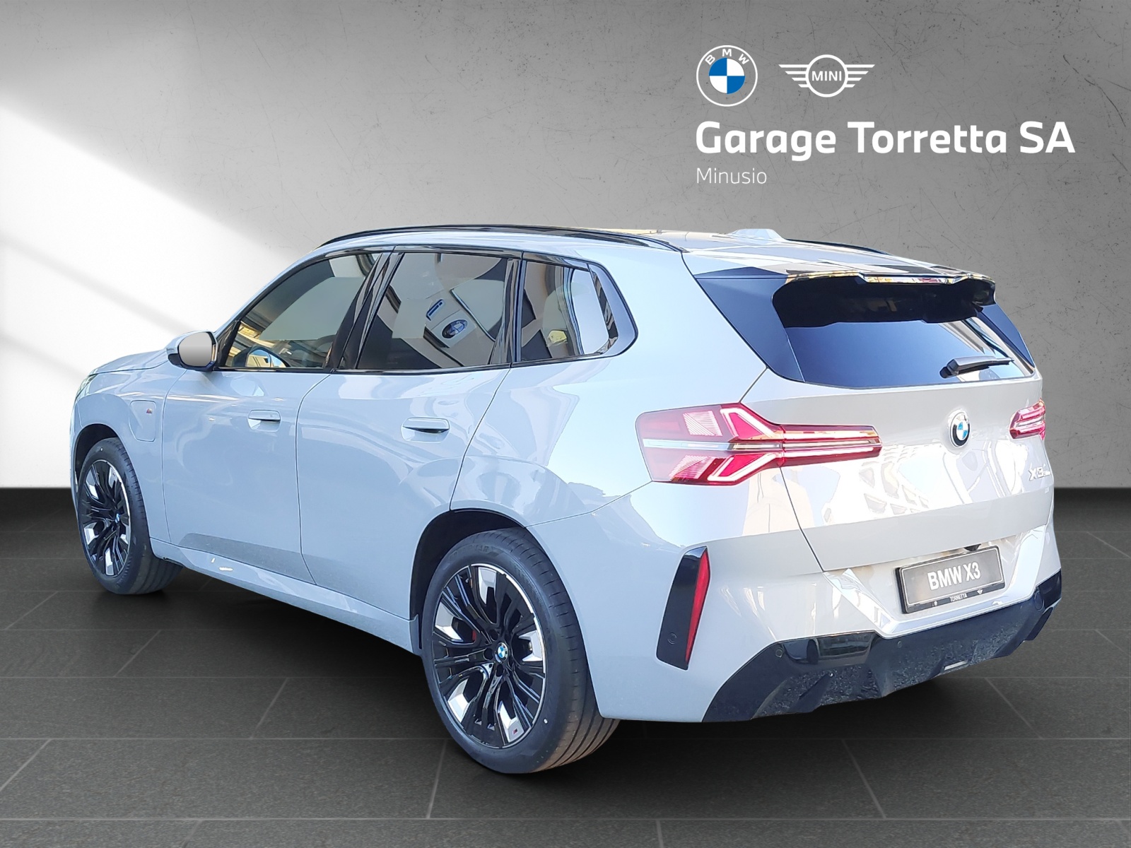 BMW X3 xDrive 30e M Sport Pro-showroom-element-2