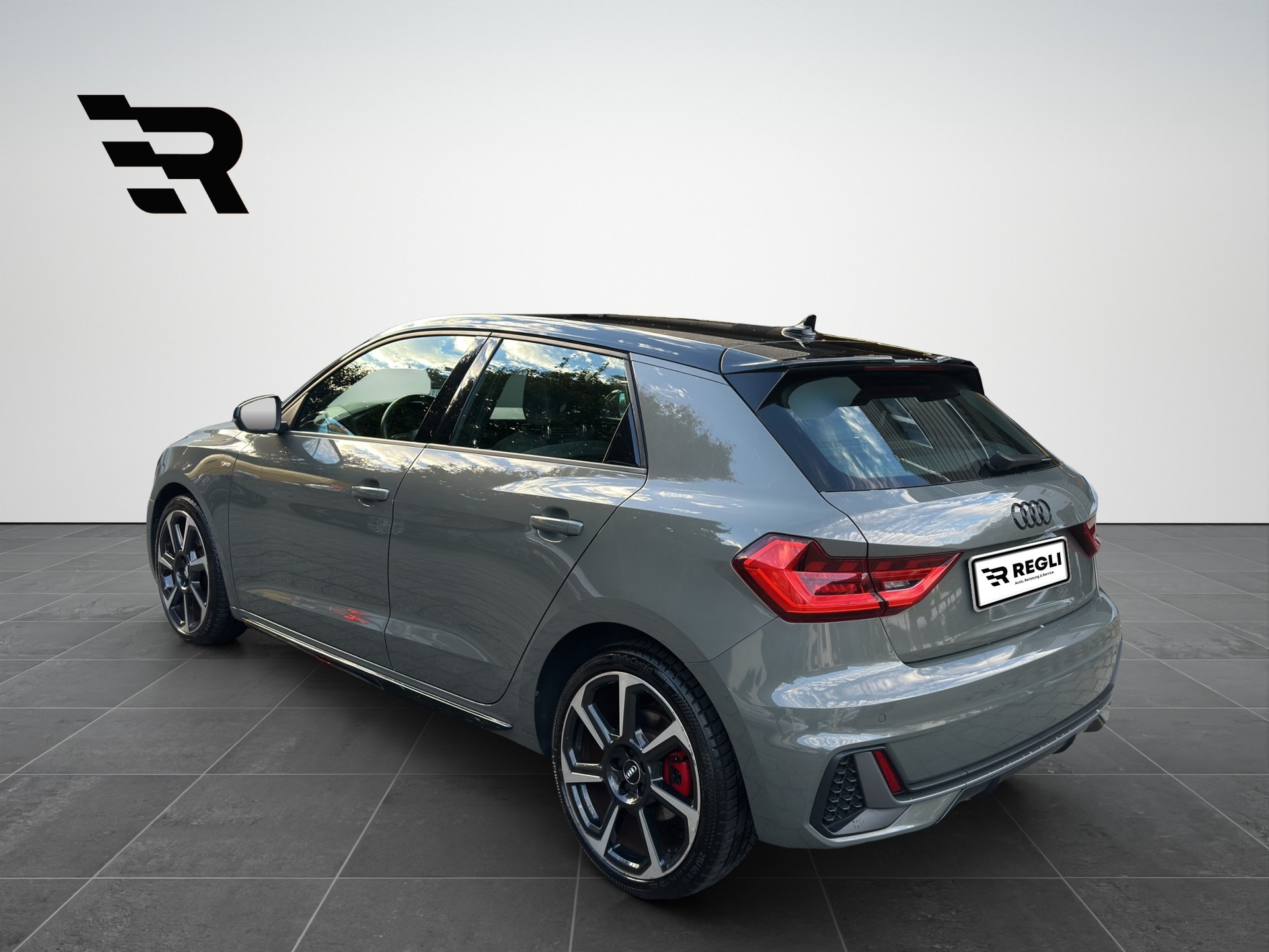 AUDI A1 Sportback 30 TFSI S Line S-tronic-showroom-element-2