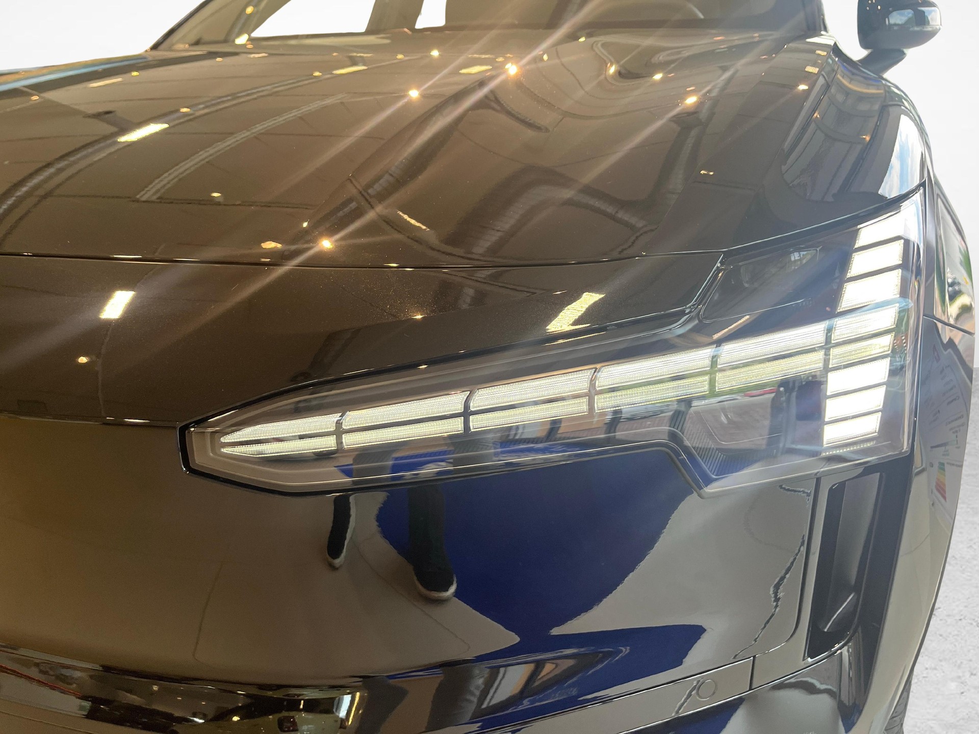 VOLVO EX30 P8 Ultra AWD-image-17