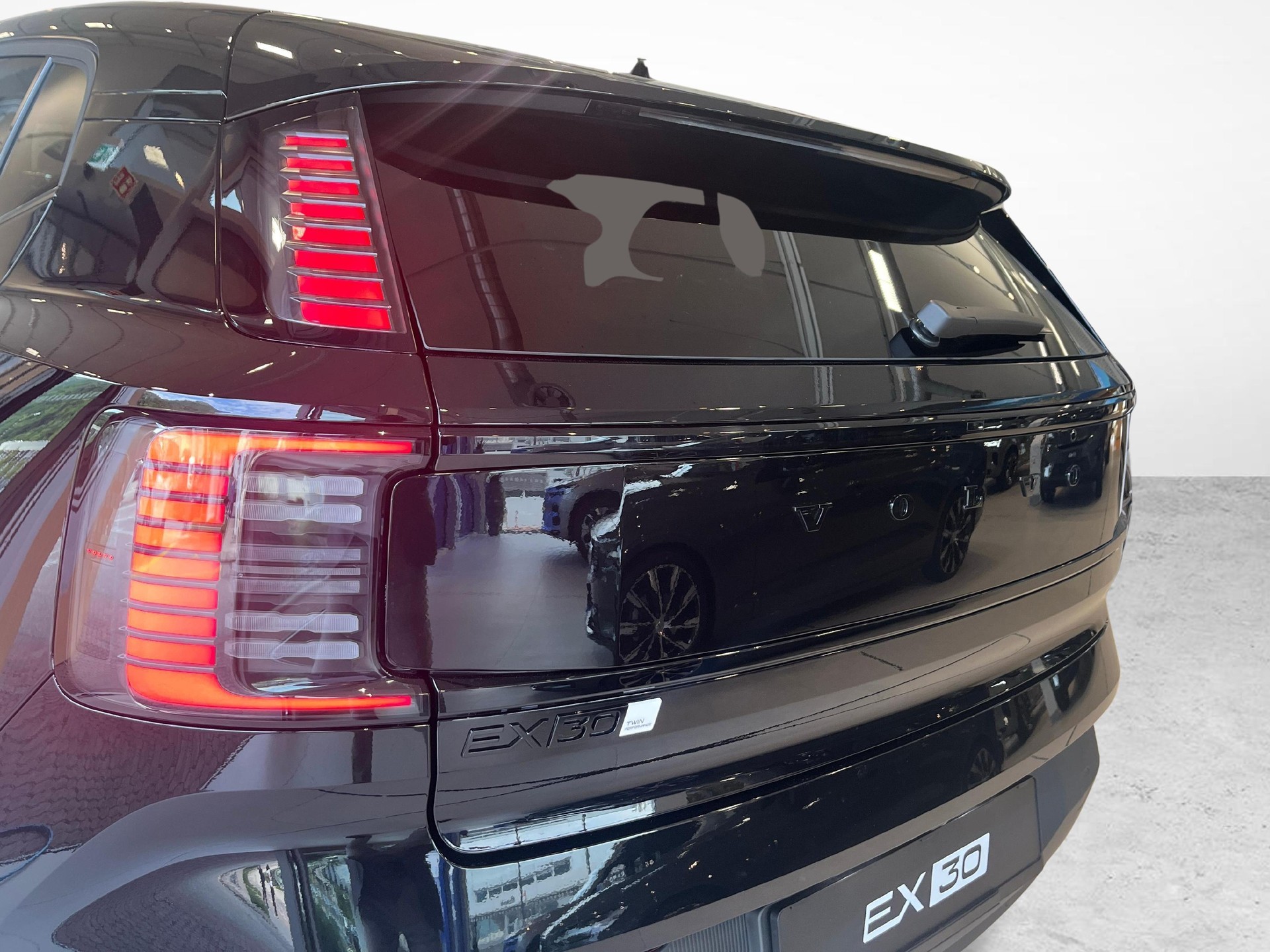 VOLVO EX30 P8 Ultra AWD-image-16