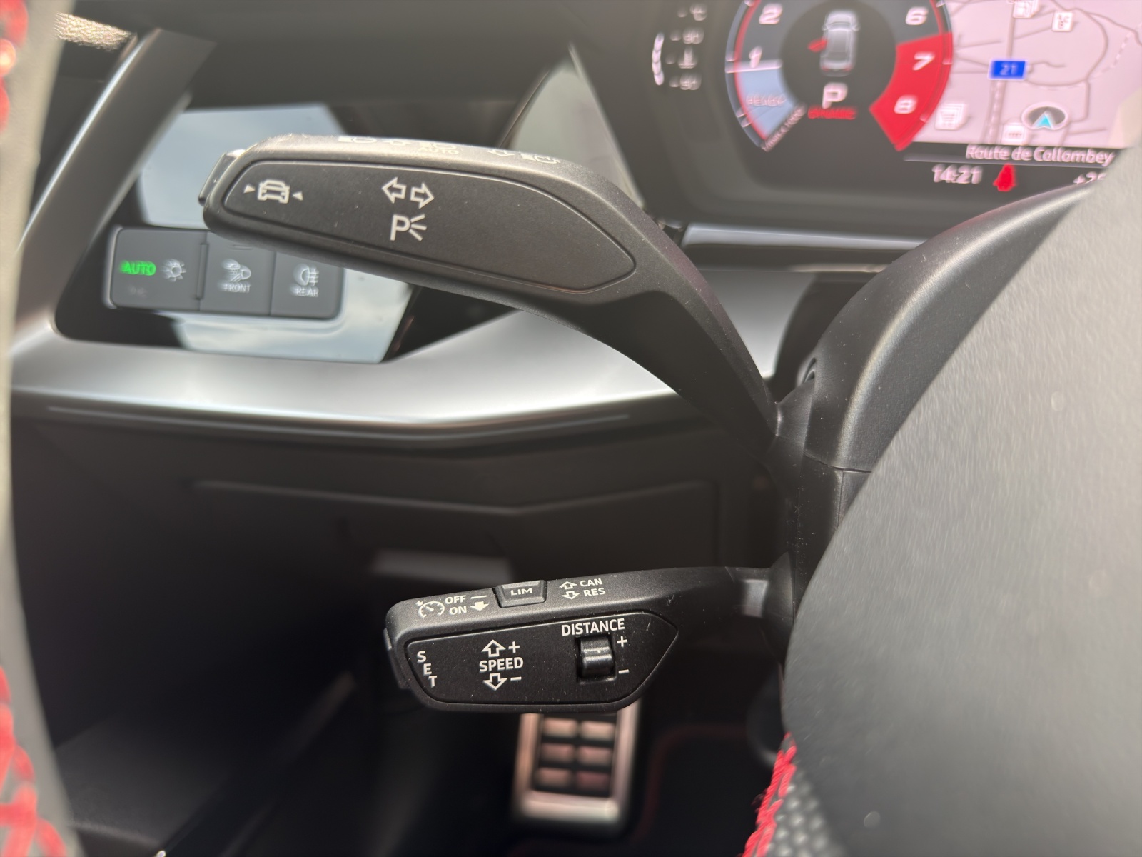 AUDI S3 Limousine 2.0 TFSI quattro S-tronic-image-10
