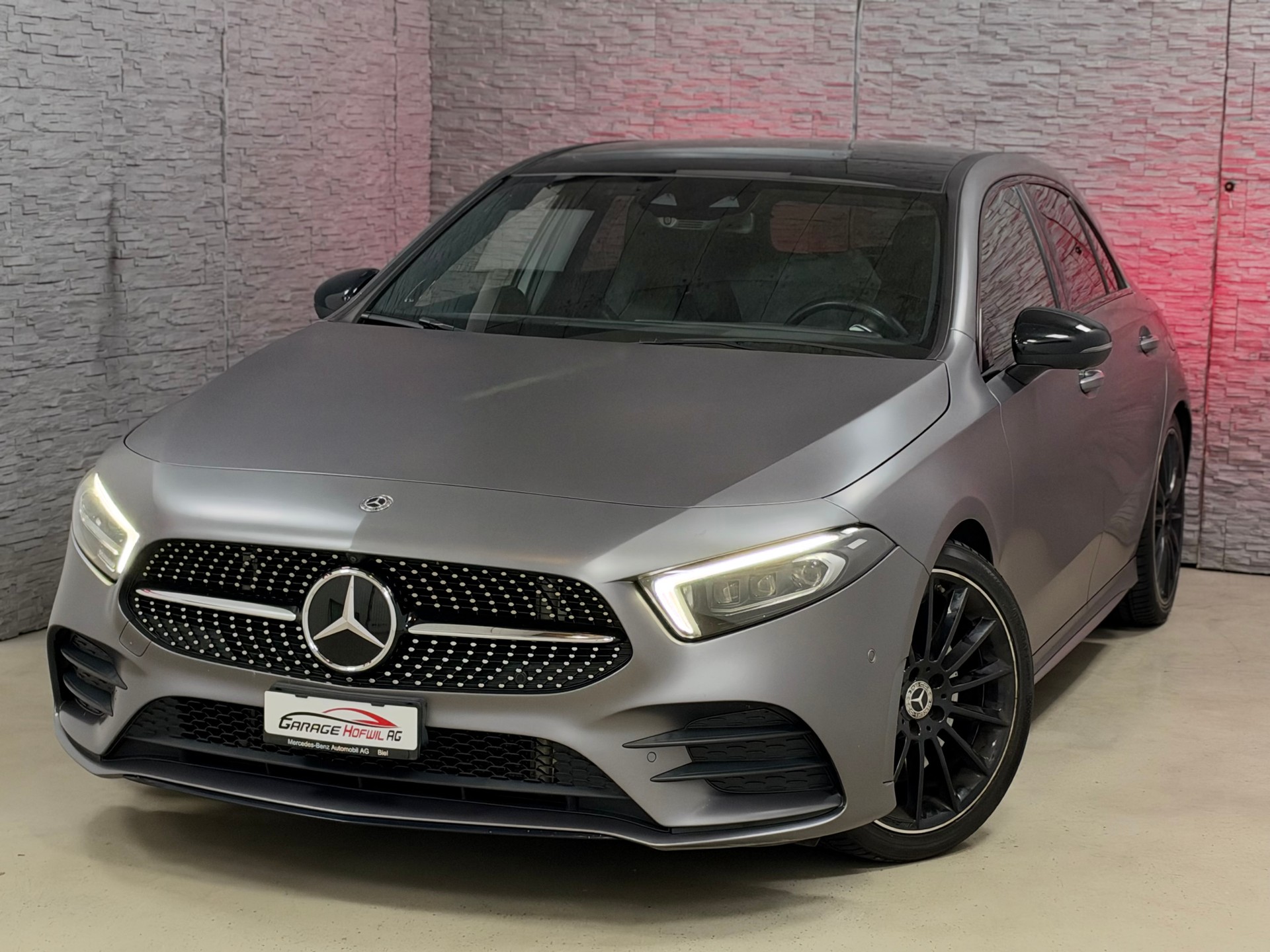 MERCEDES-BENZ A 250 AMG Line 7G-DCT-showroom-element-3