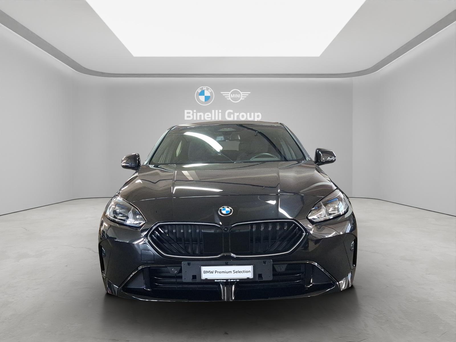 BMW 1er Reihe F70 123 xDrive-showroom-element-1