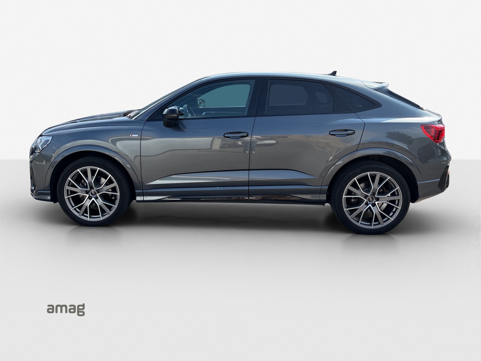 AUDI Q3 Sportback 35 TFSI S line Attraction S-tronic-showroom-element-1