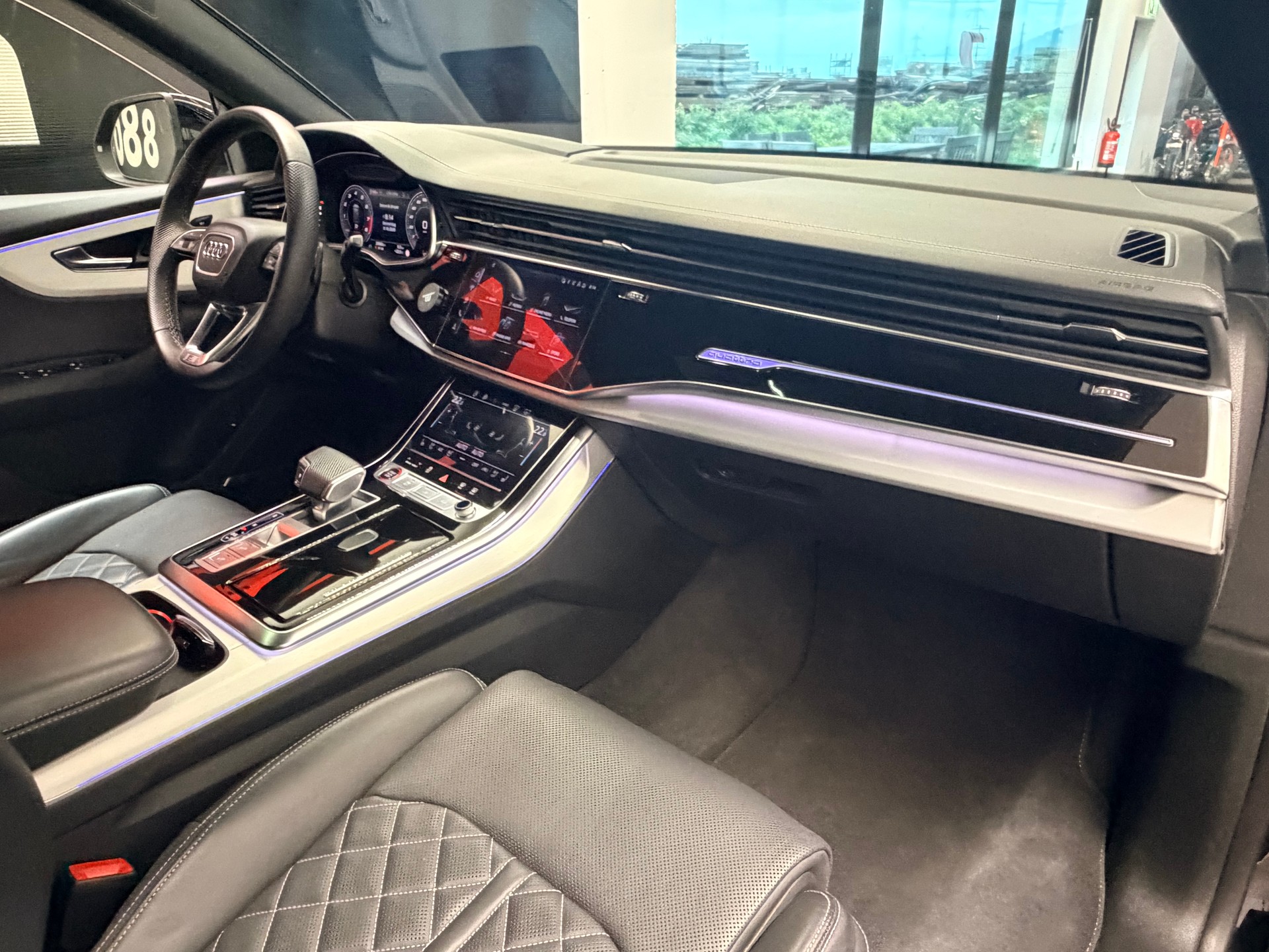 AUDI SQ8 SUV TFSI quattro tiptronic-image-21