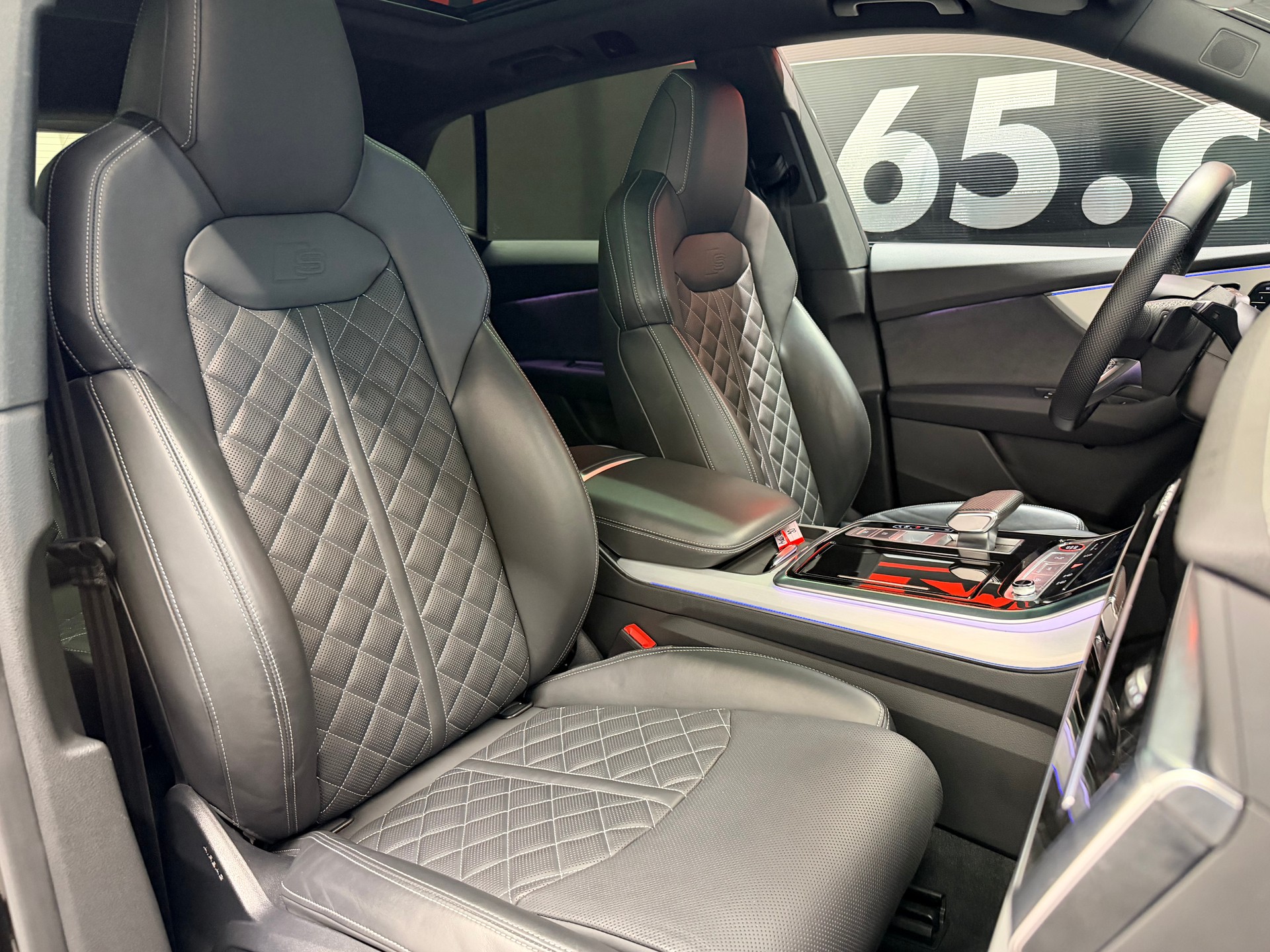 AUDI SQ8 SUV TFSI quattro tiptronic-image-24