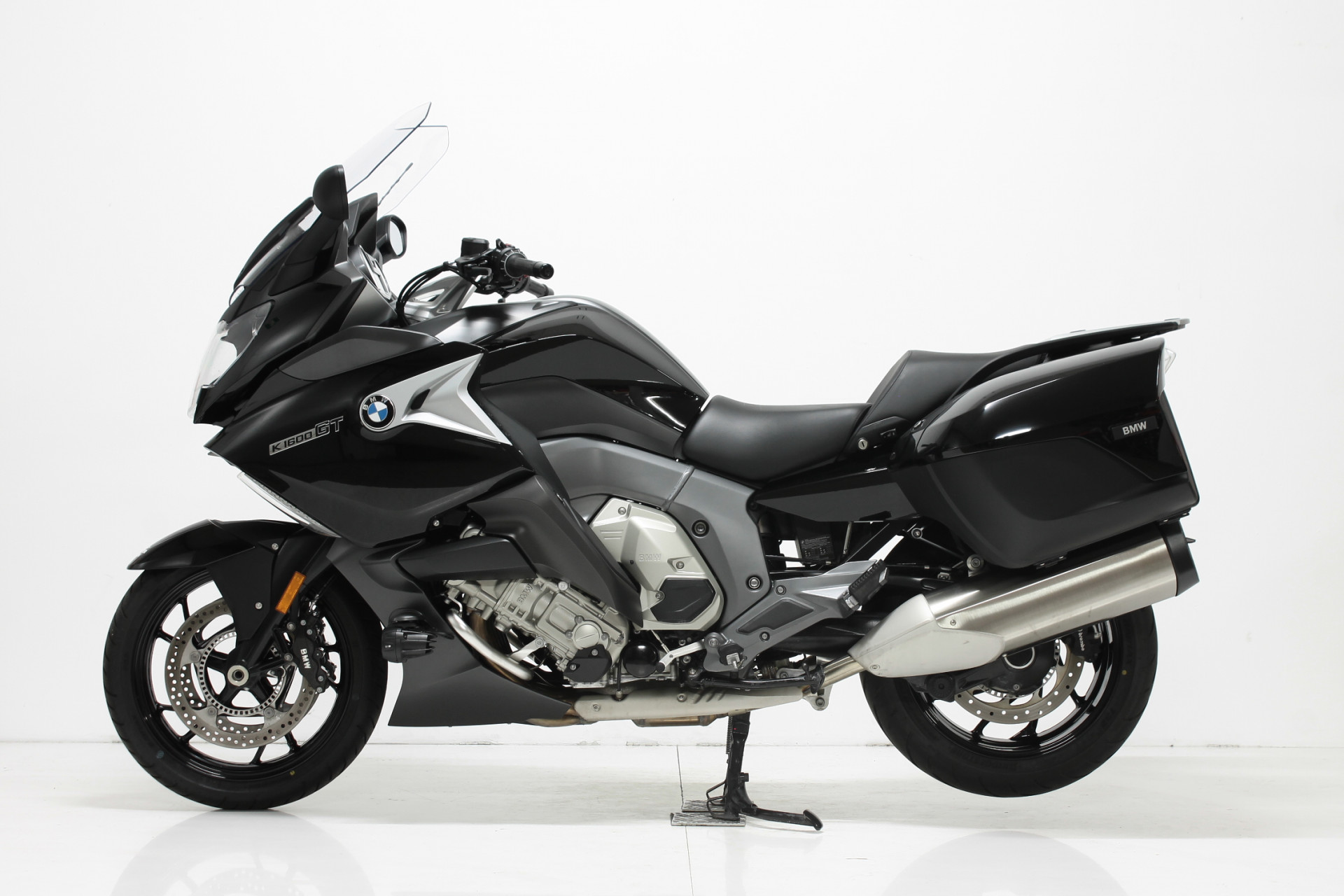 BMW K 1600 GT-image-1