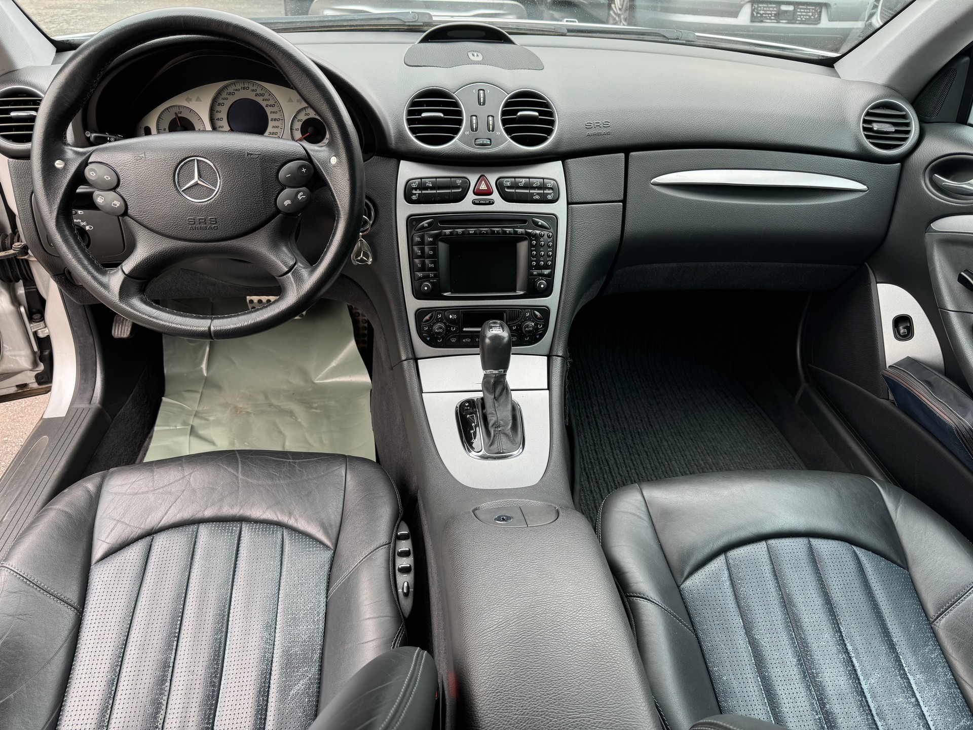 MERCEDES-BENZ CLK 55 AMG Avantgarde Automatic-image-12