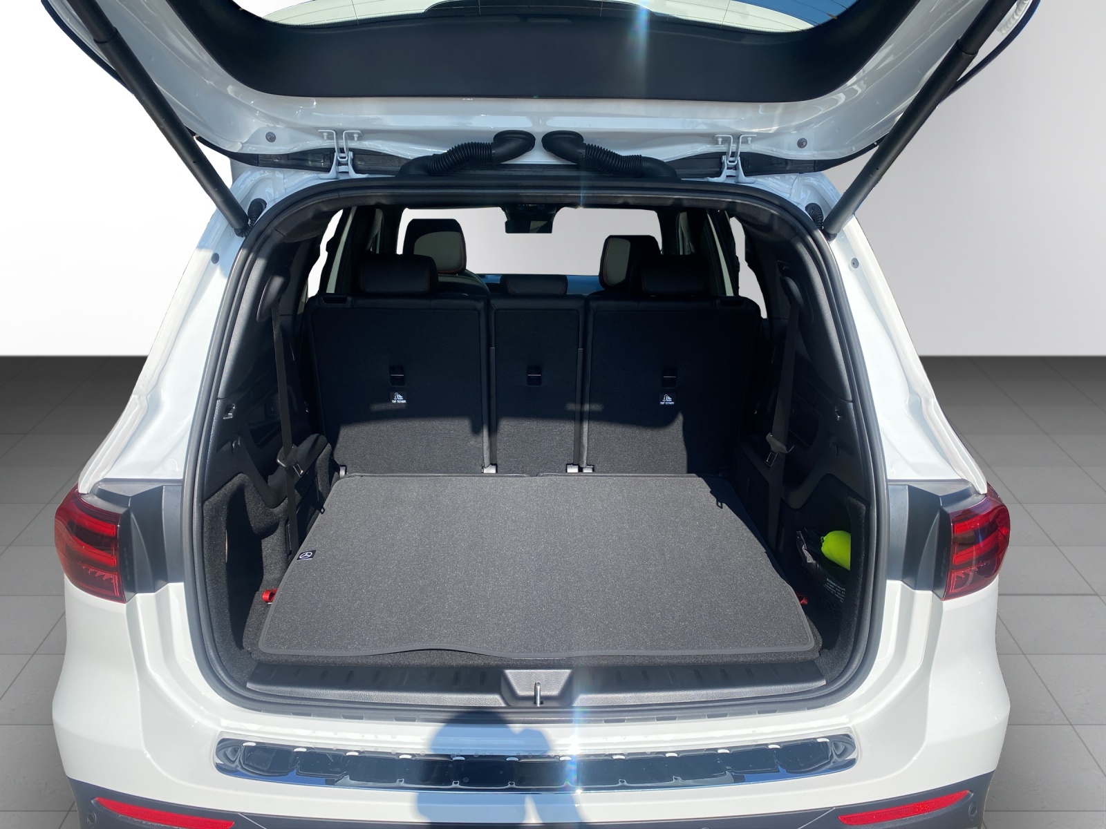 MERCEDES-BENZ GLB 250 4Matic 8G-Tronic-image-5