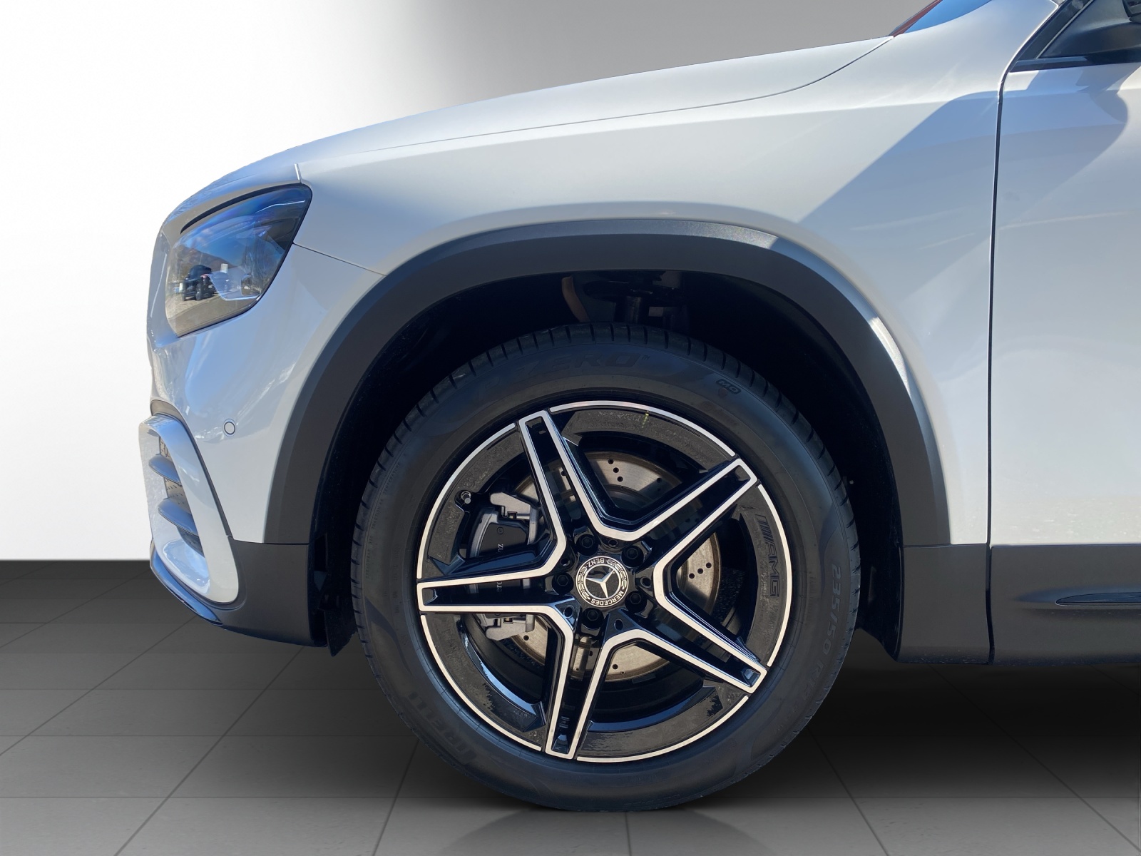 MERCEDES-BENZ GLB 250 4Matic 8G-Tronic-image-4