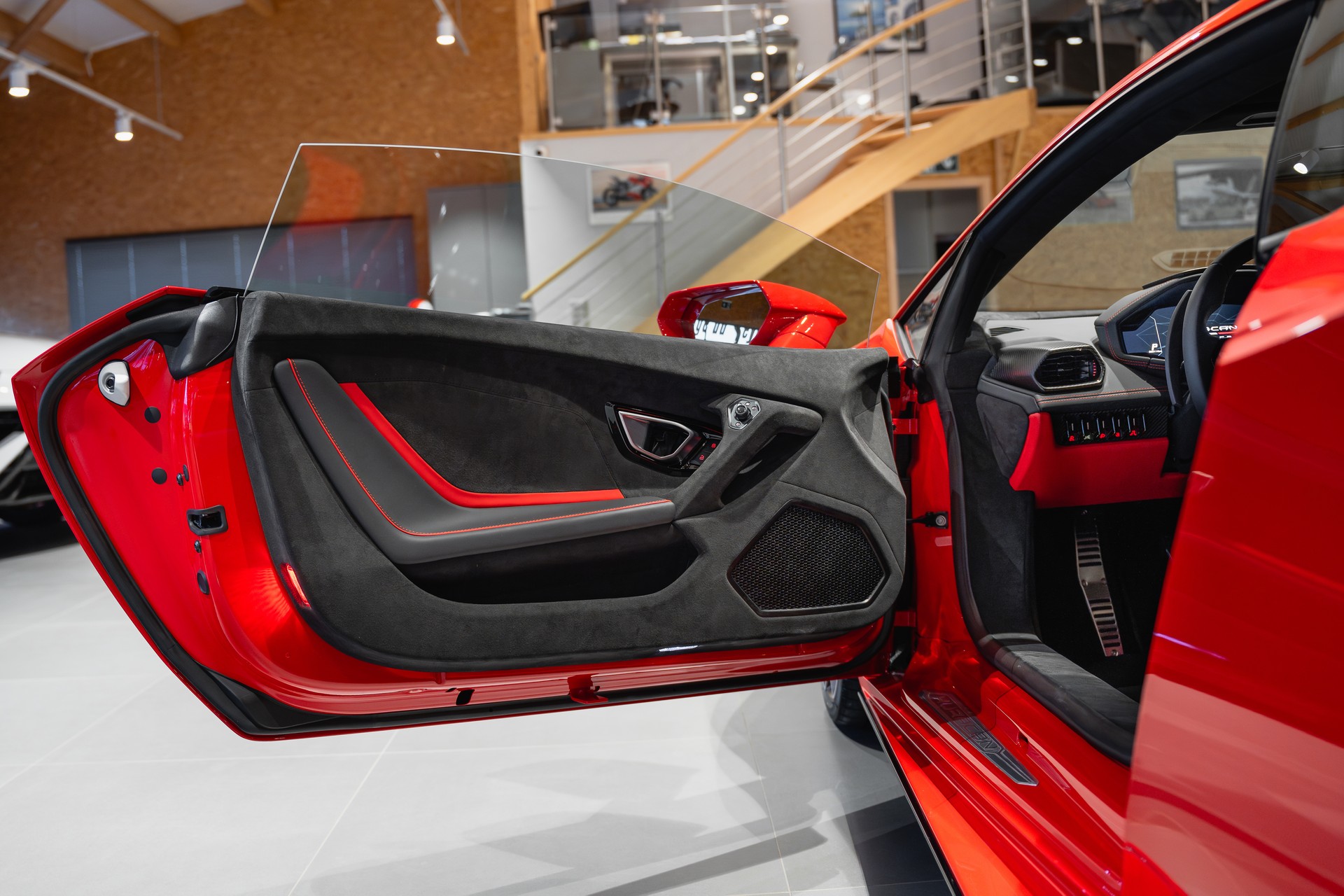 LAMBORGHINI Huracan Tecnica-image-4