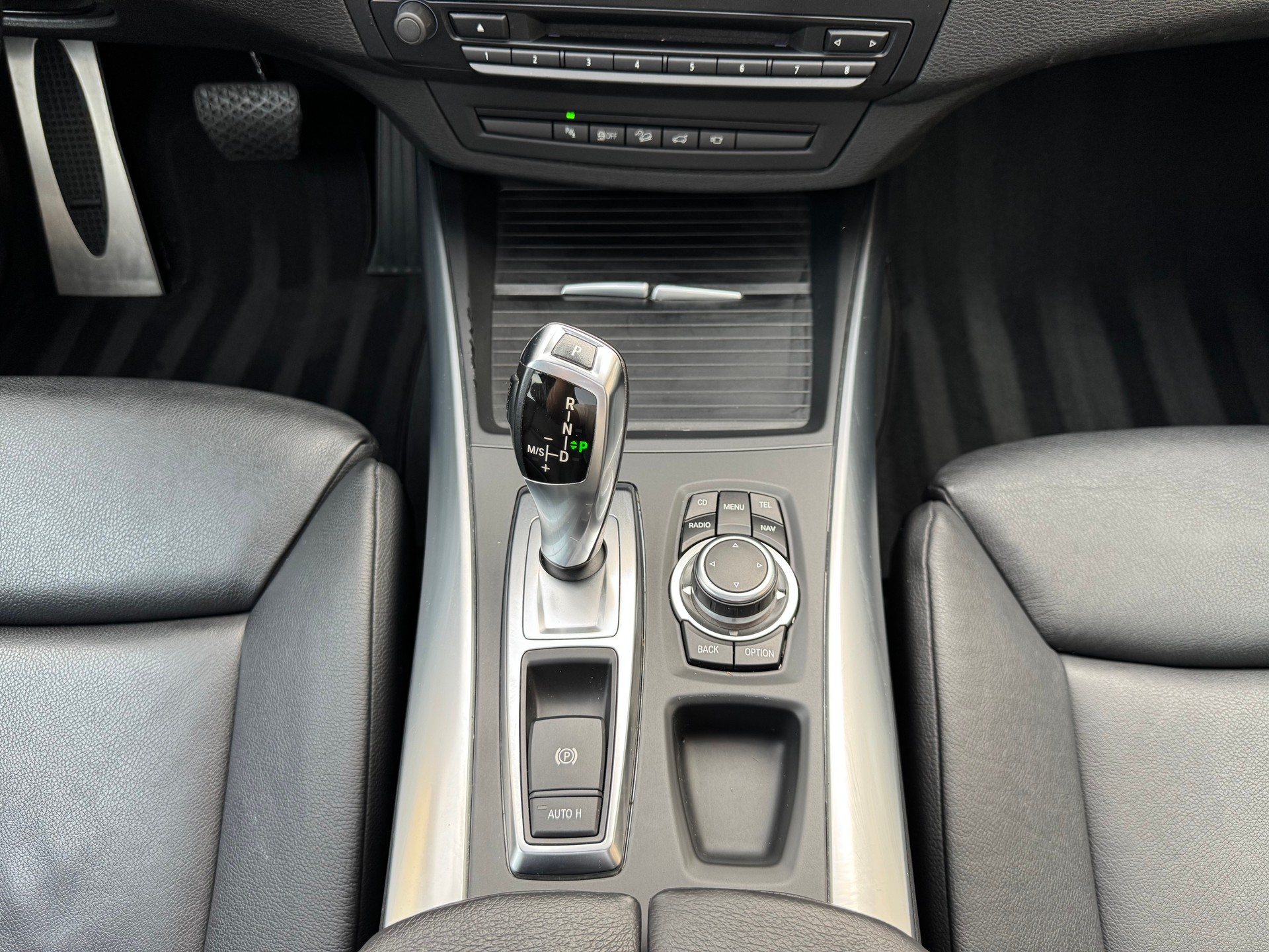 BMW X5 xDrive 40d Steptronic M-Sport-image-17