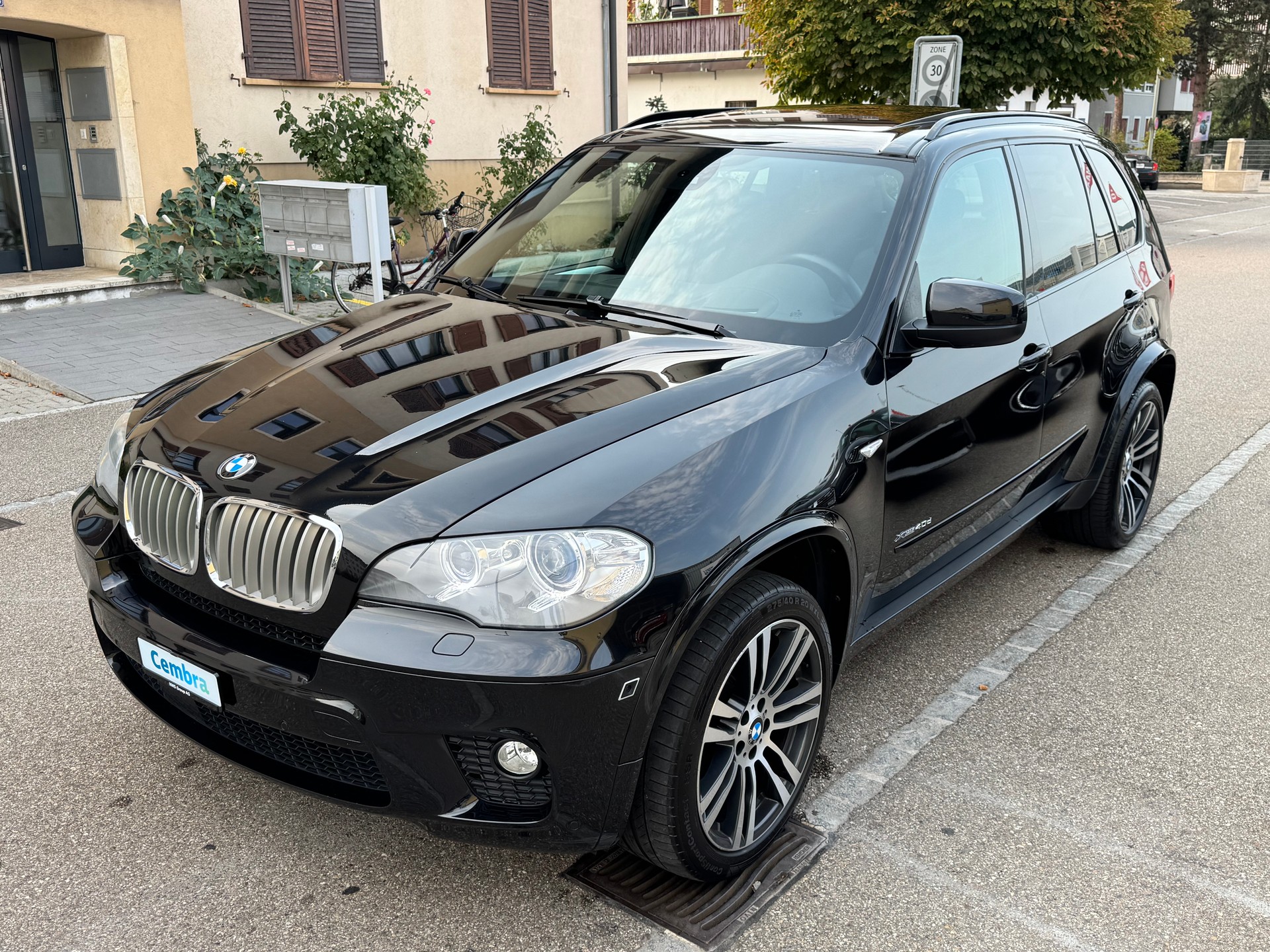 BMW X5 xDrive 40d Steptronic M-Sport-image-6