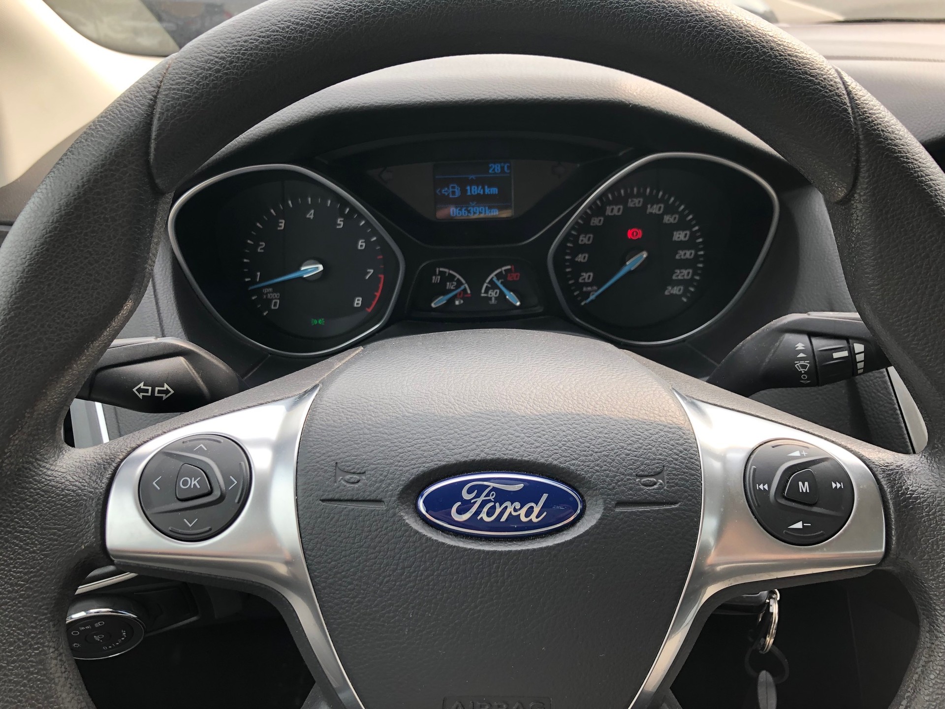 FORD Focus 1.0 SCTi Trend - Nouvelle Courroie de Distribution Kit Complet Neuf - Freins Complet Neuf !-image-12