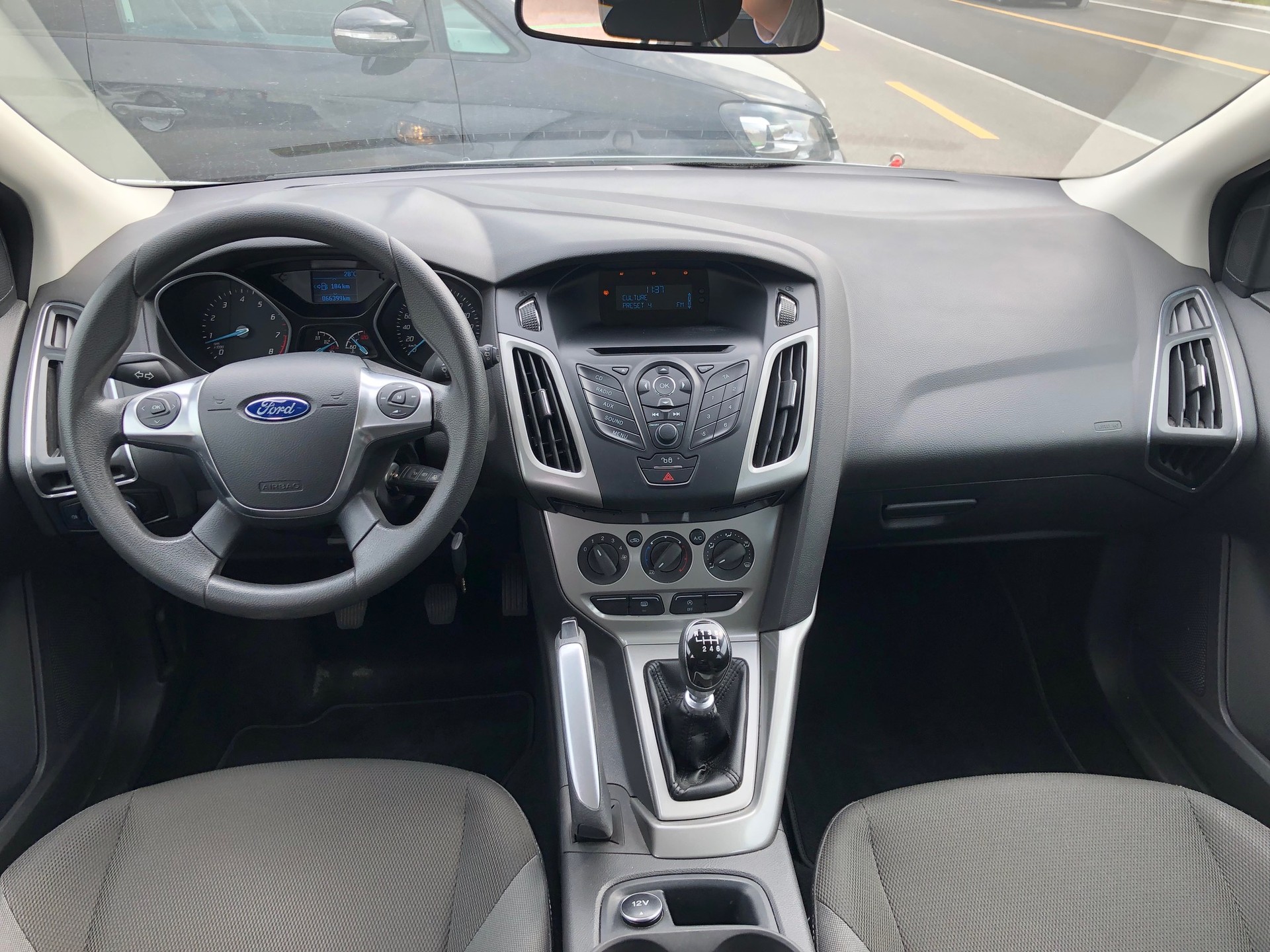 FORD Focus 1.0 SCTi Trend - Nouvelle Courroie de Distribution Kit Complet Neuf - Freins Complet Neuf !-image-9