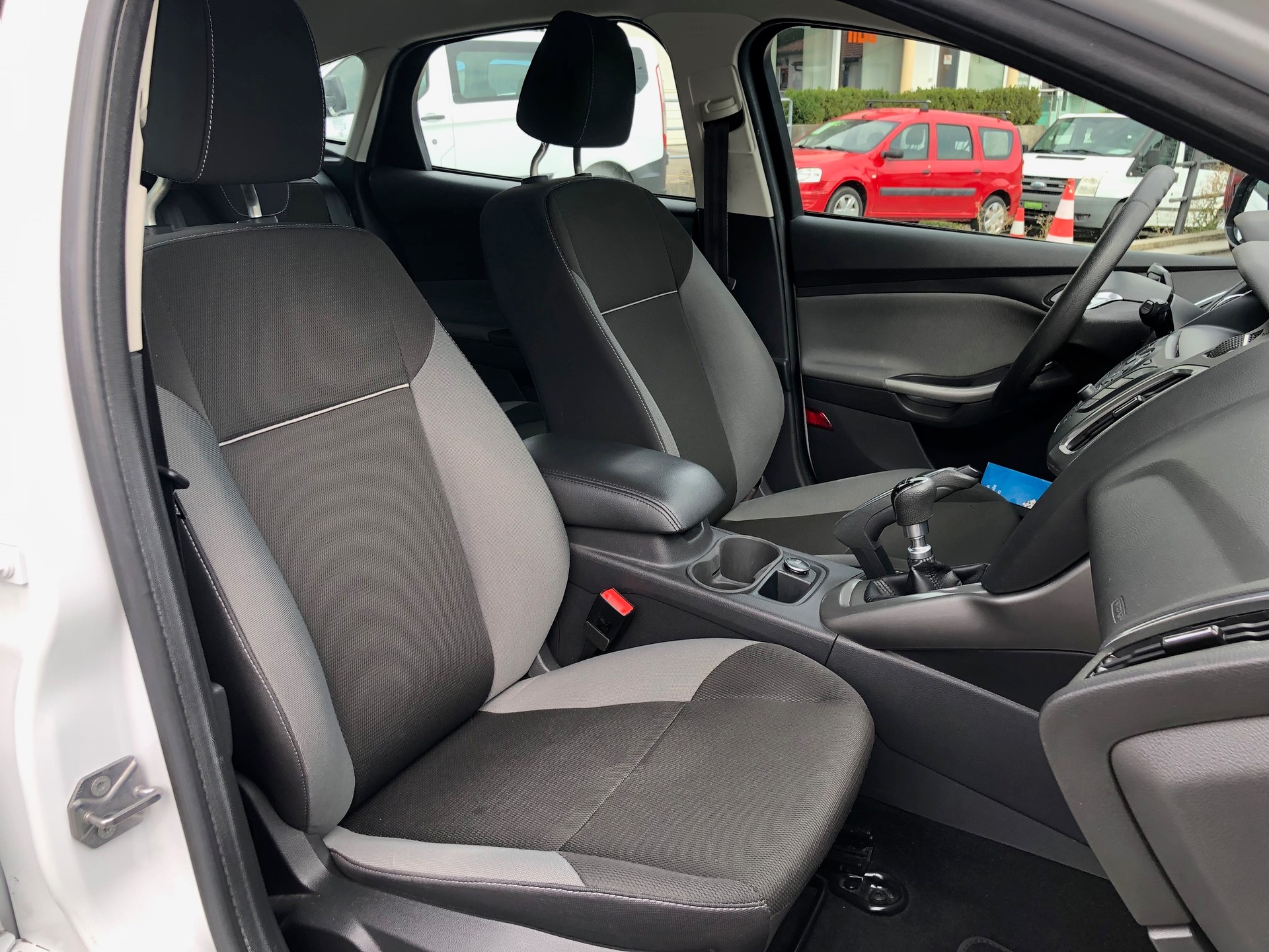 FORD Focus 1.0 SCTi Trend - Nouvelle Courroie de Distribution Kit Complet Neuf - Freins Complet Neuf !-image-17