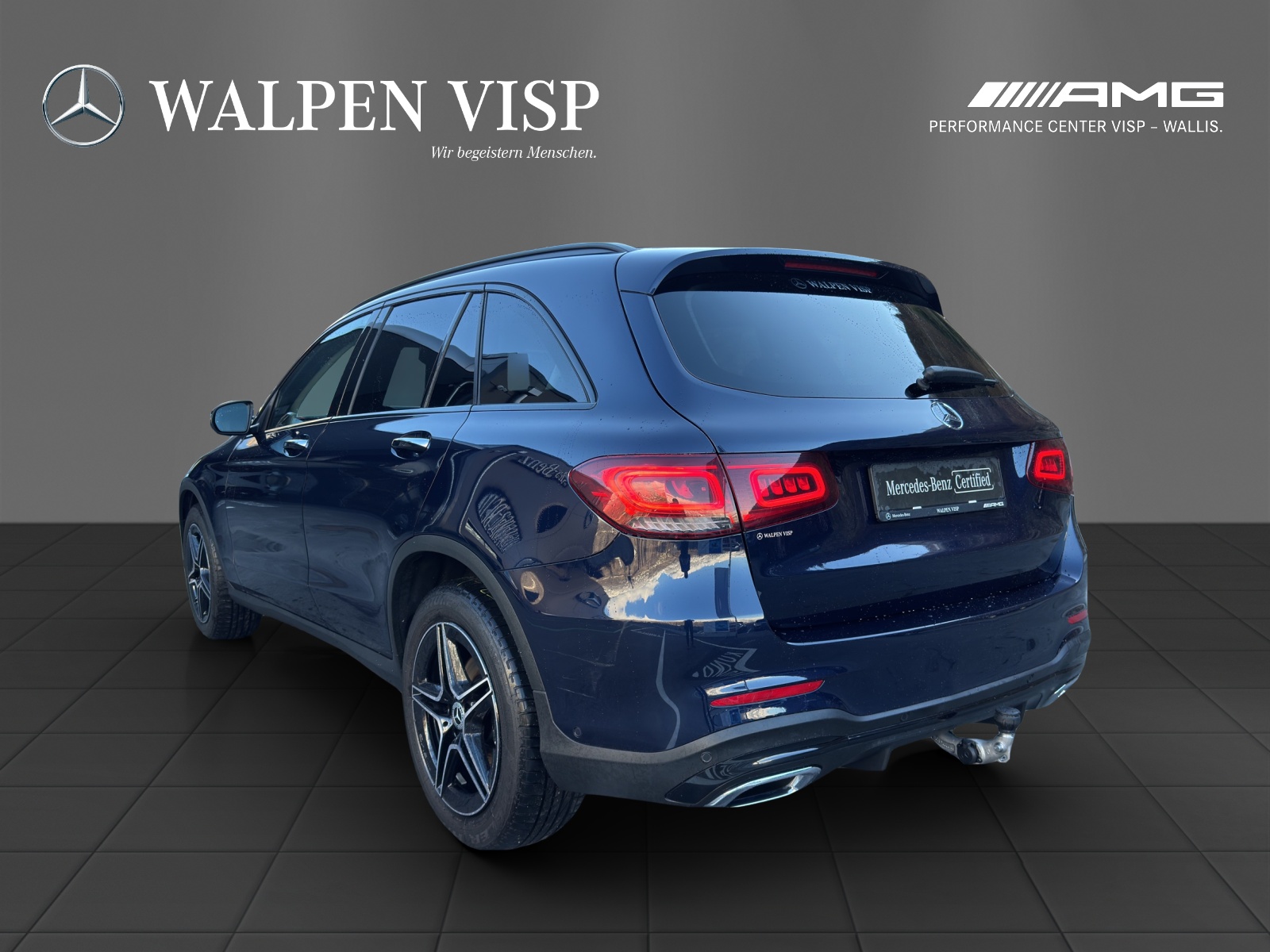MERCEDES-BENZ GLC 220 d AMG Line 4Matic-showroom-element-3